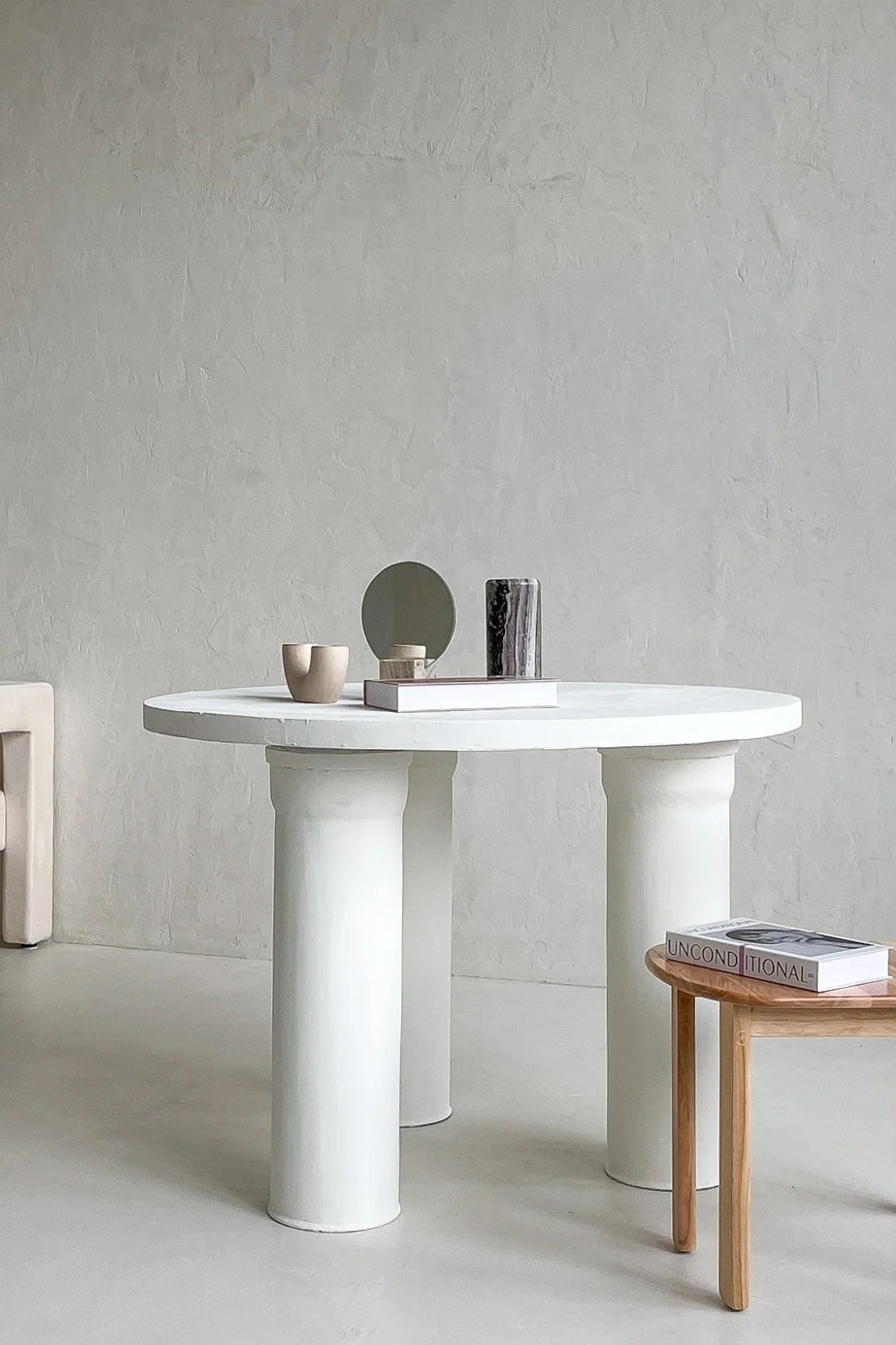 Студия Base — Зал SHELL для предметной съемки Москва|Sale Easy