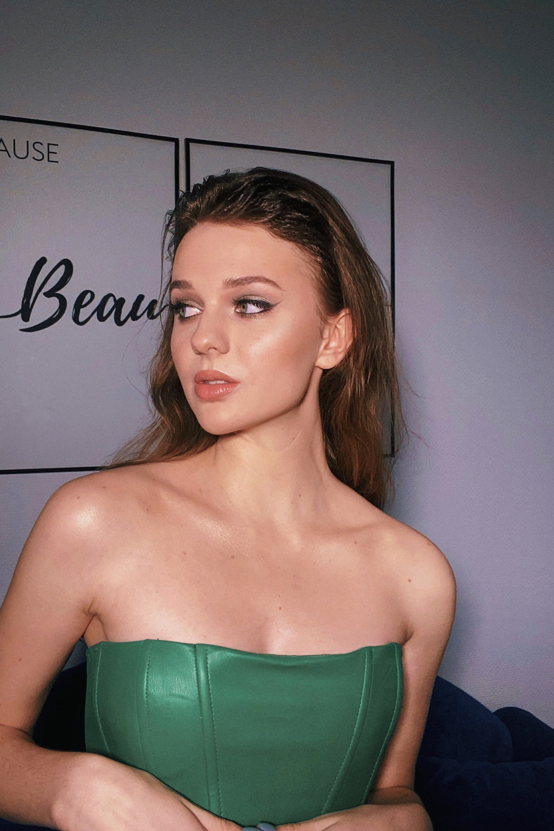 Модель для предметной съемки Анна Л С-Петербург | Sale Easy