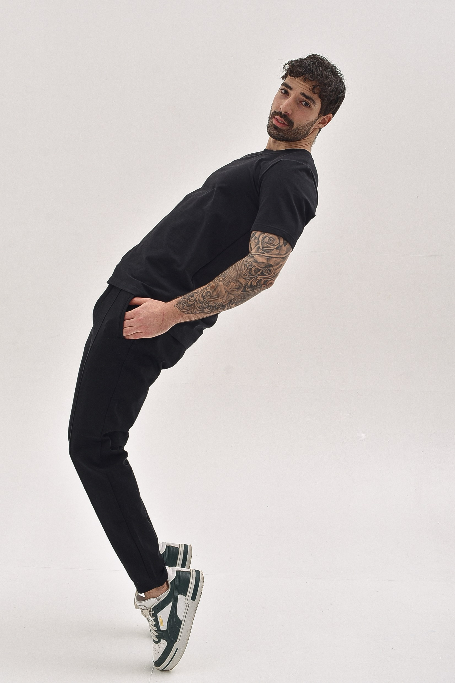 Модель для предметной съемки Айман Казань| Sale Easy