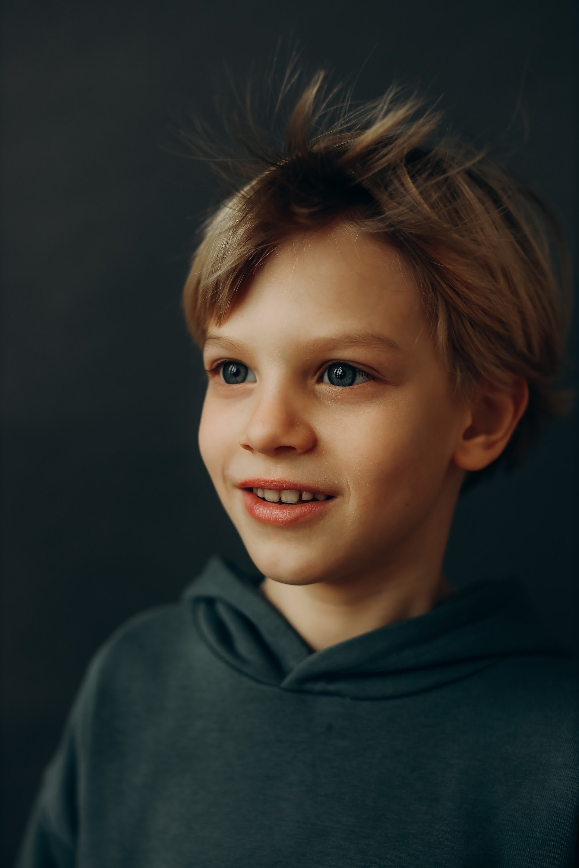 Модели дети для предметной съемки Тим Москва | Sale Easy