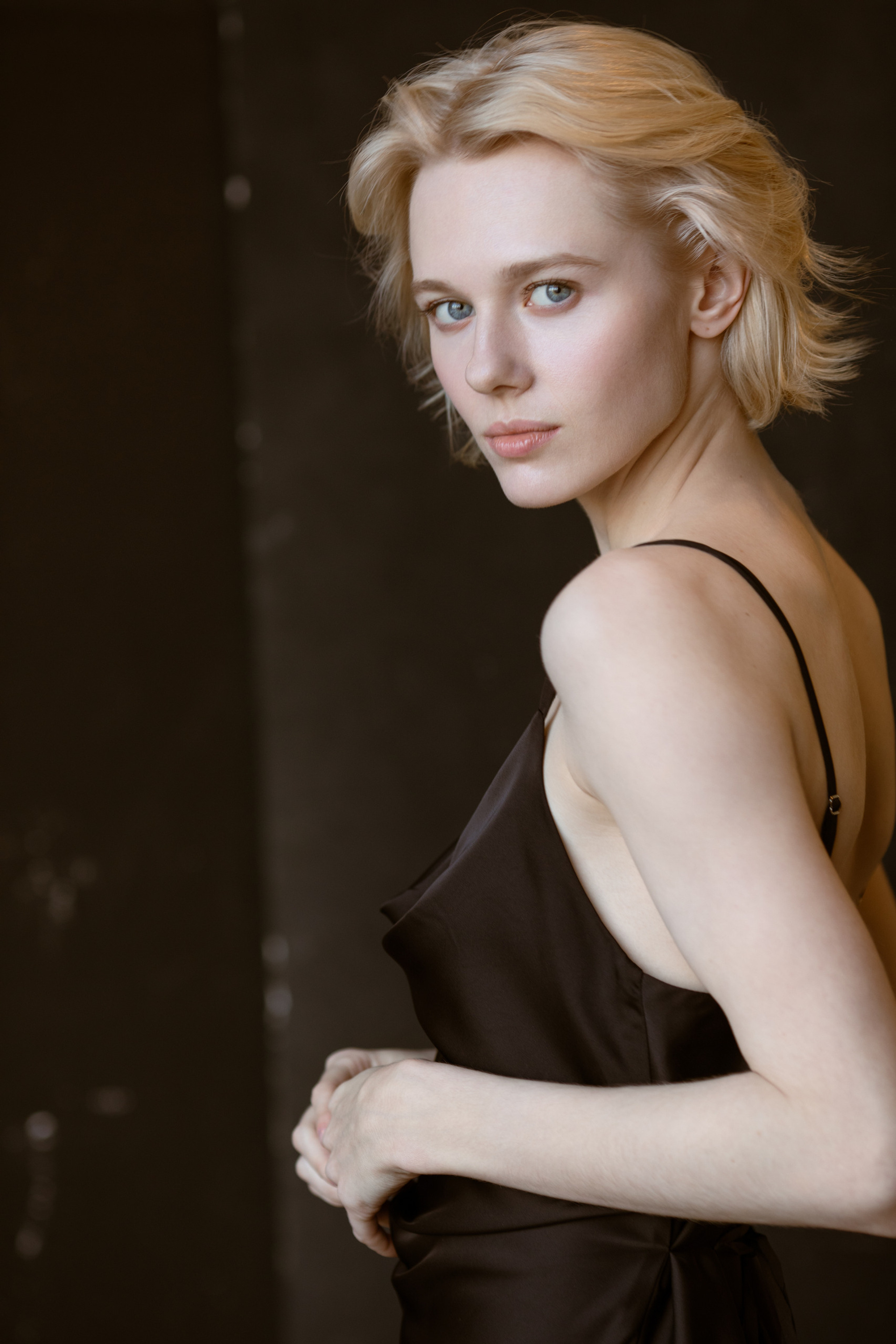 Модель для предметной съемки Александра А Москва| Sale Easy