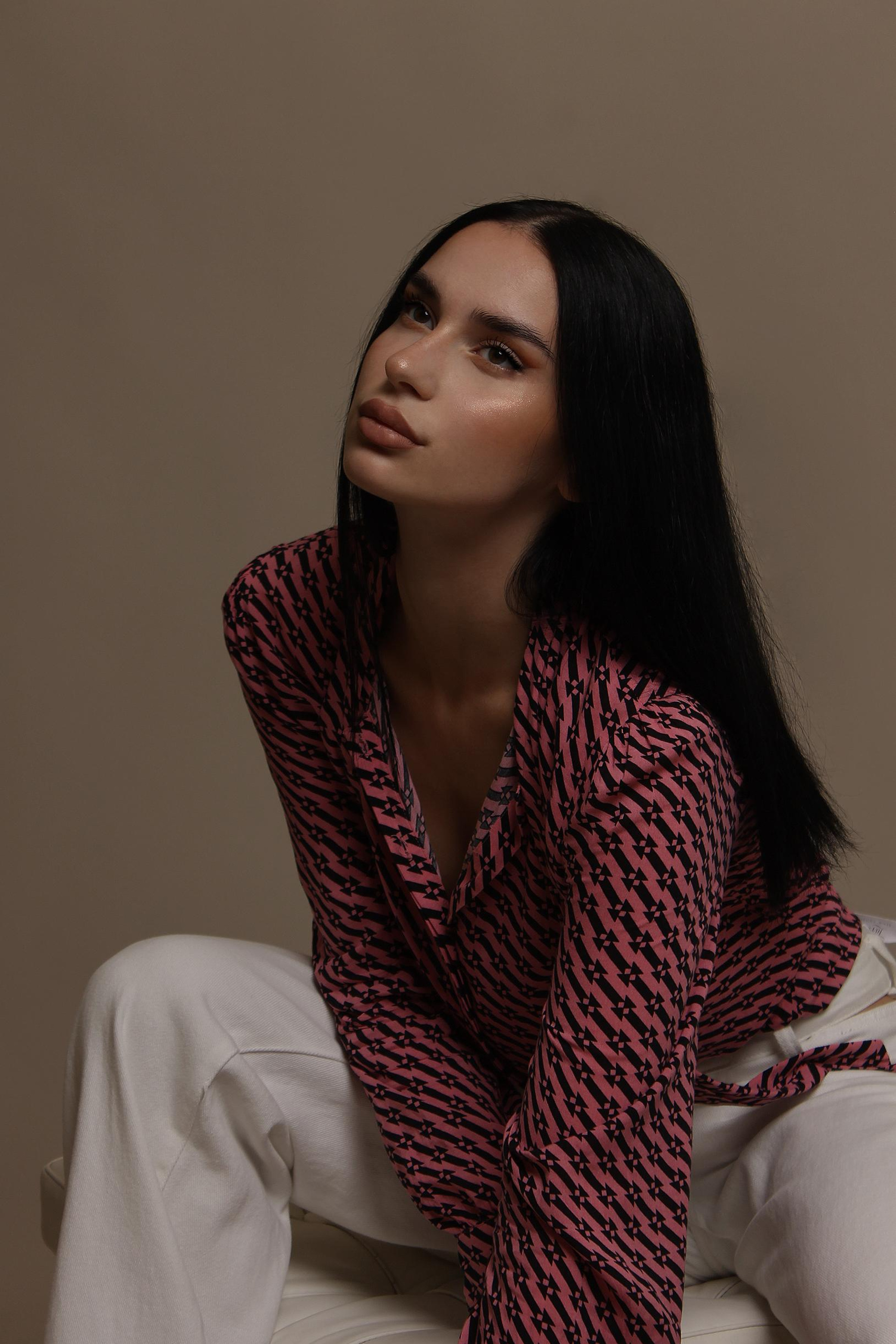 Модель для предметной съемки для маркетплейсов Алина И.Сочи| Sale Easy