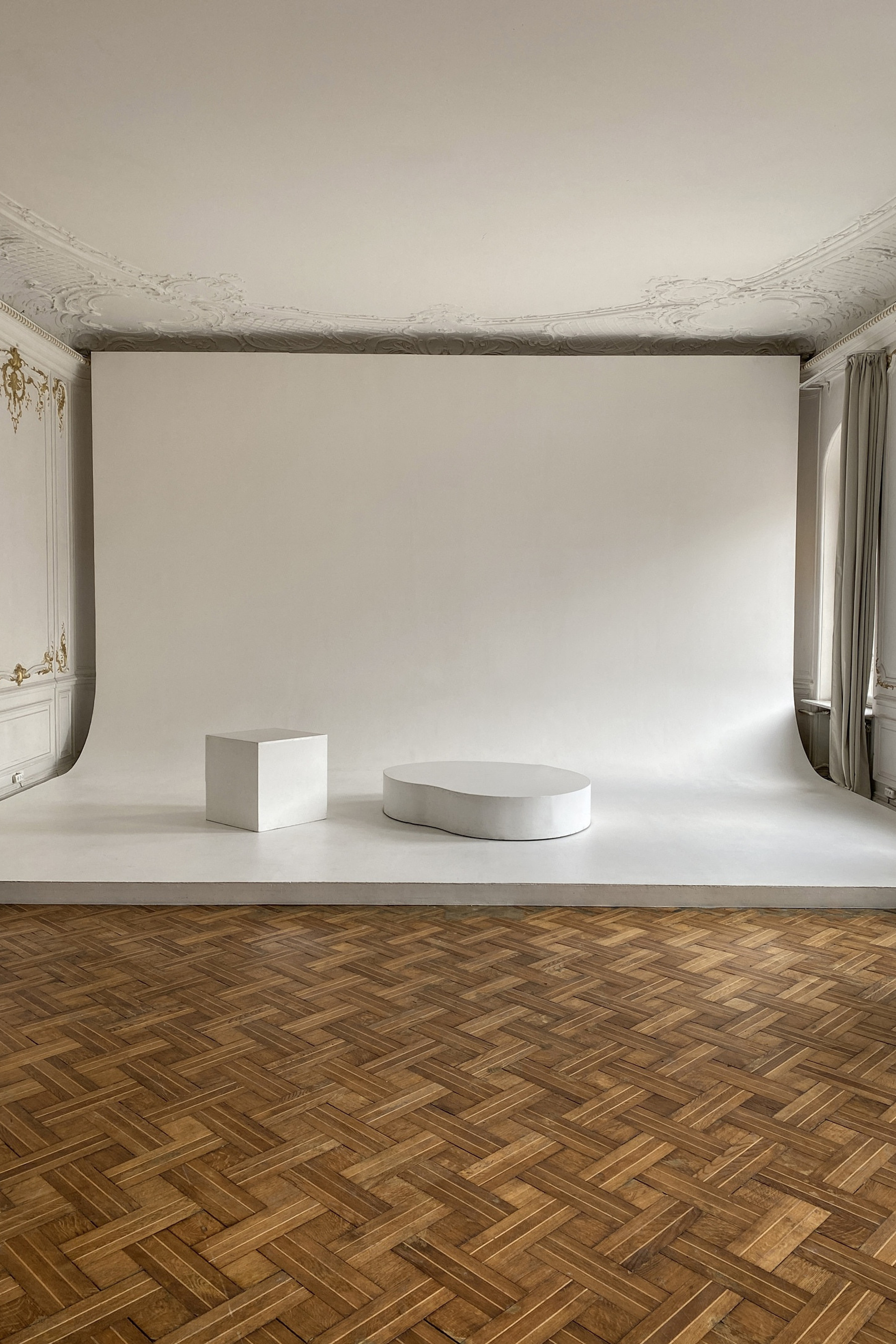 Студия BEDFORD STUDIO — зал C для предм. съемки С.-Пб|Sale Easy