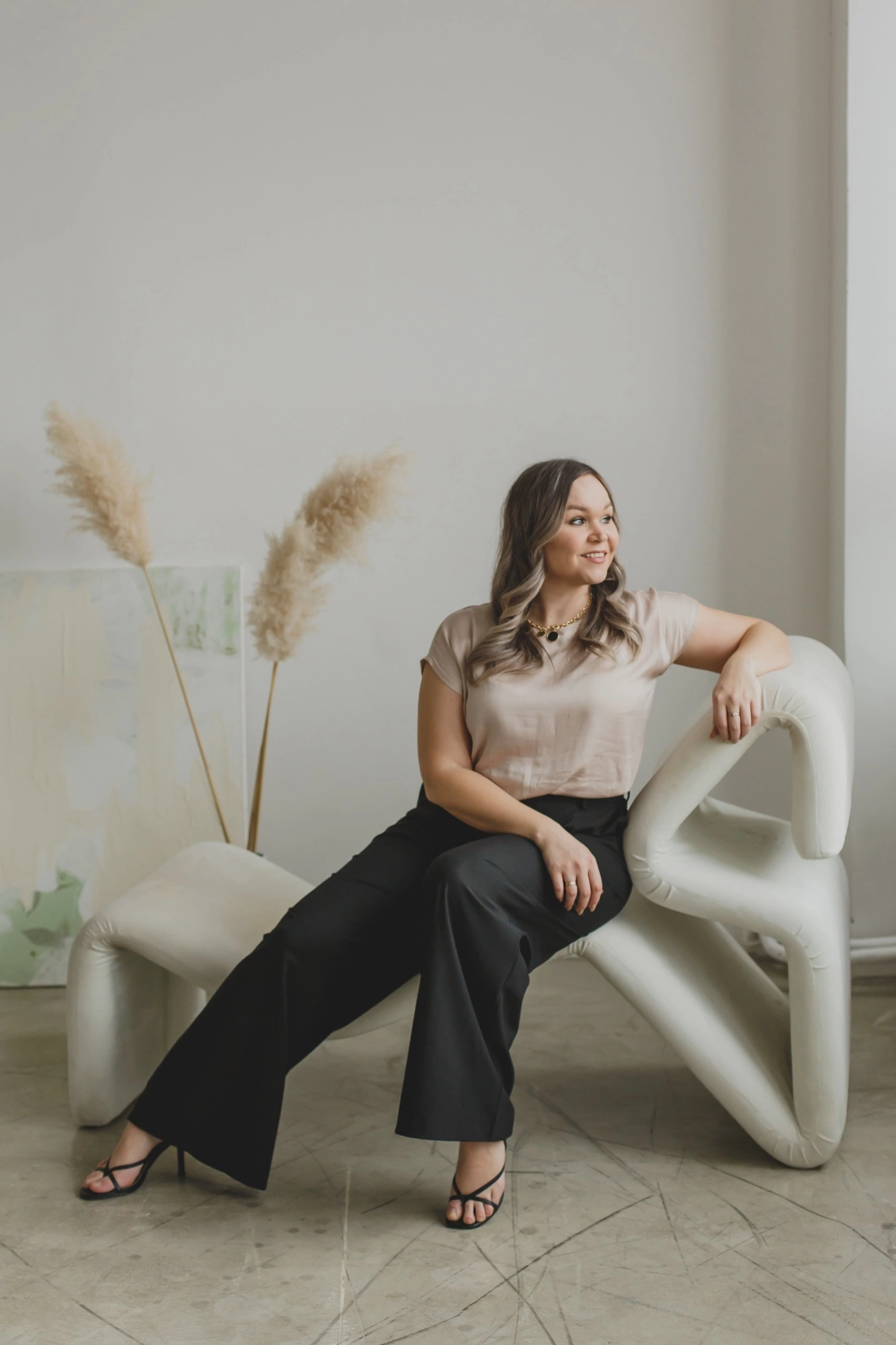 Модель plus size для предметной съемки Марина Б Красноярск| Sale Easy