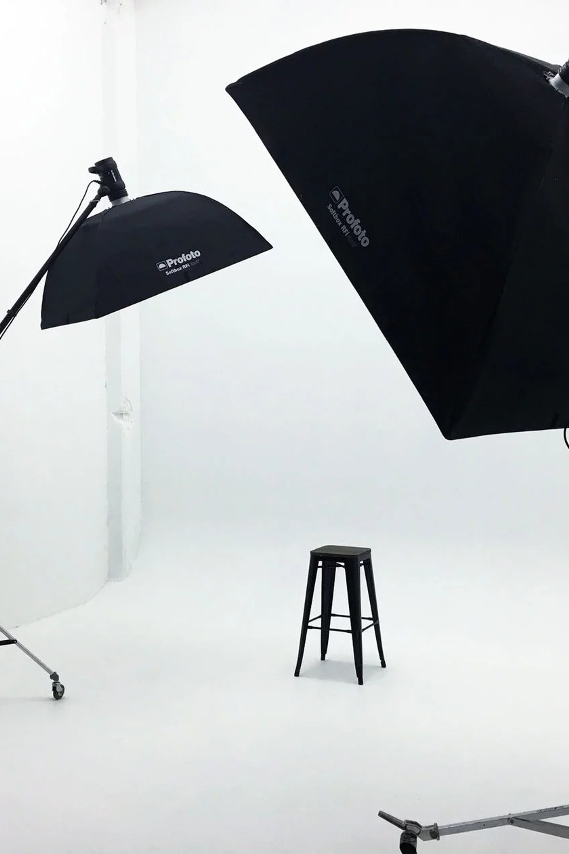 Студия Ботаника — Зал Циклорама для предметной съемки Москва|Sale Easy