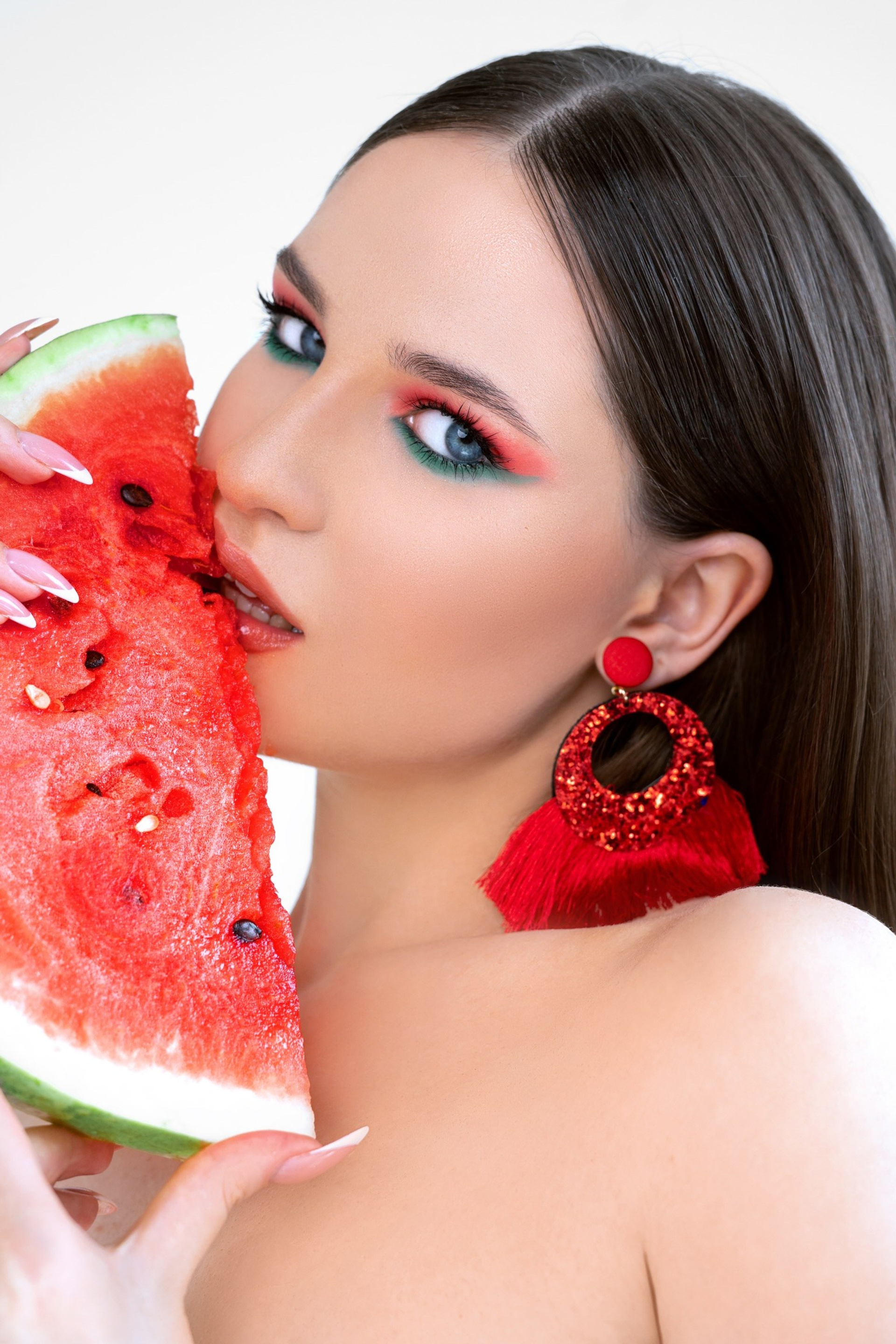 Модель для предметной съемки Янина Москва| Sale Easy