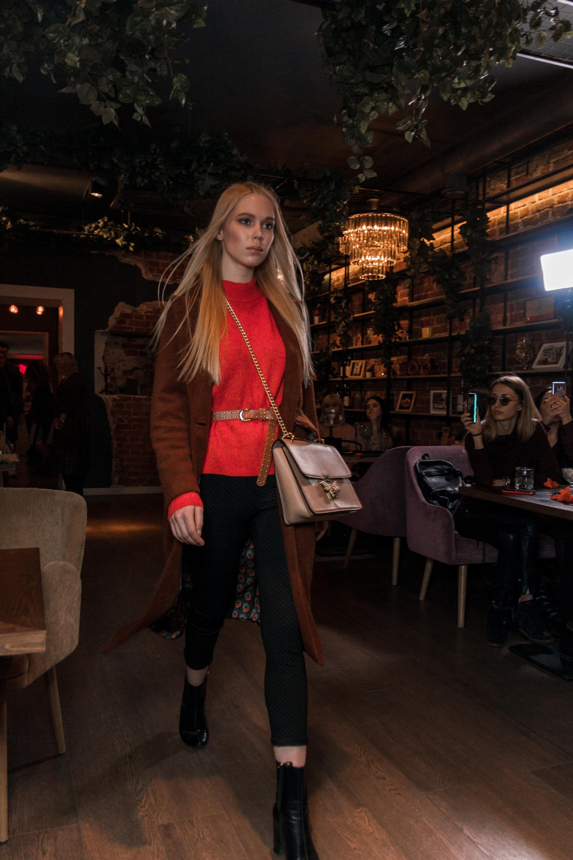 Модель для предметной съемки Мария П Н.Новгород | Sale Easy