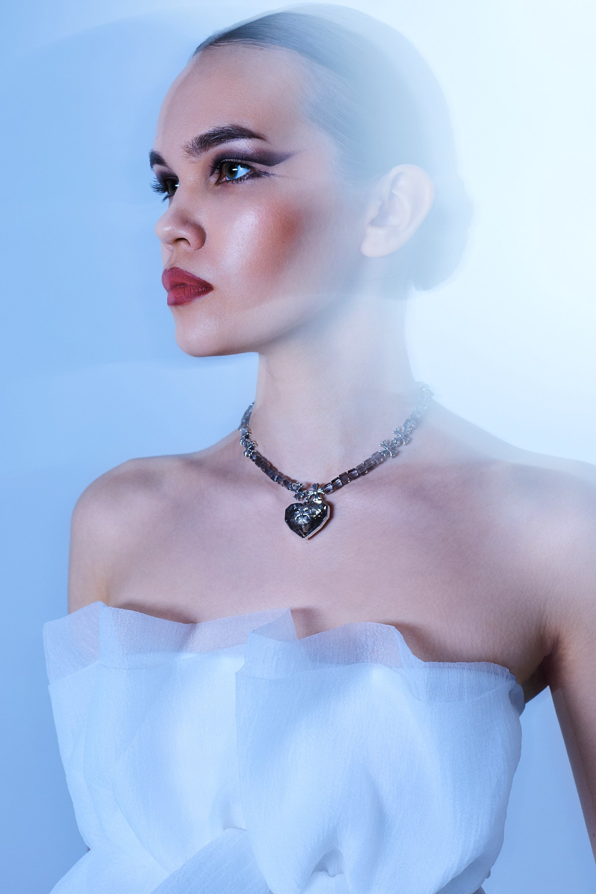 Модель для предметной съемки Виолетта С.-Пб| Sale Easy