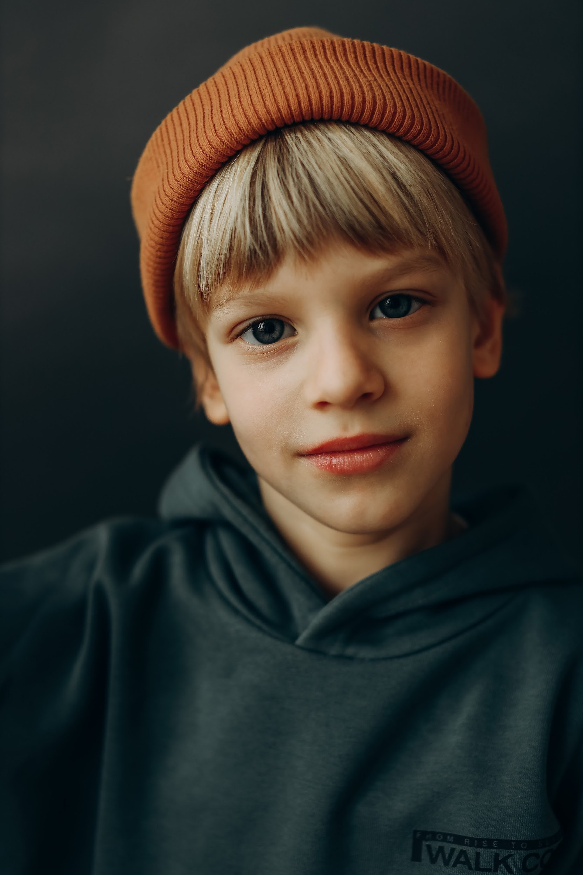 Модели дети для предметной съемки Тим Москва | Sale Easy