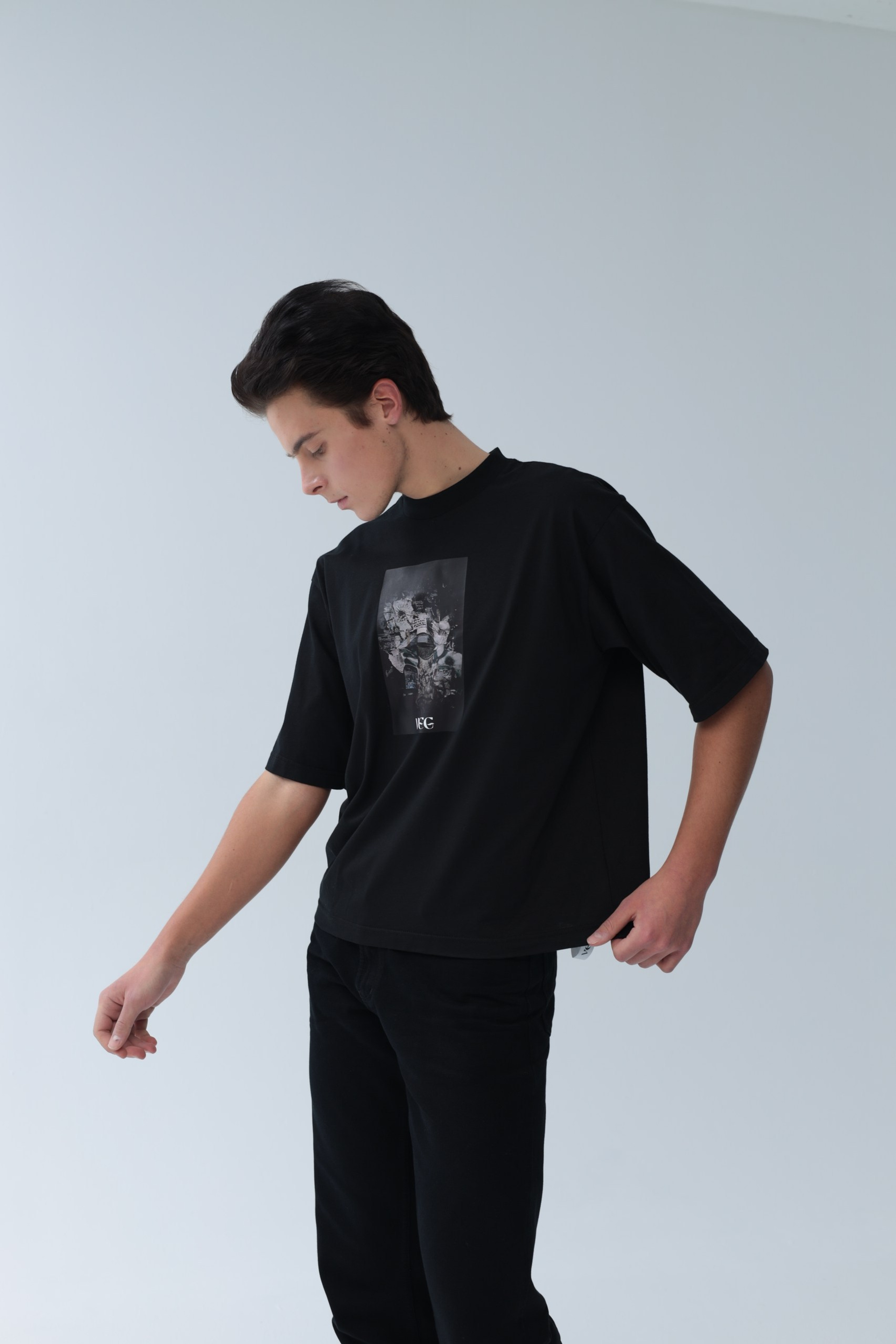 Модель для предметной съемки Богдан Н.Новгород | Sale Easy