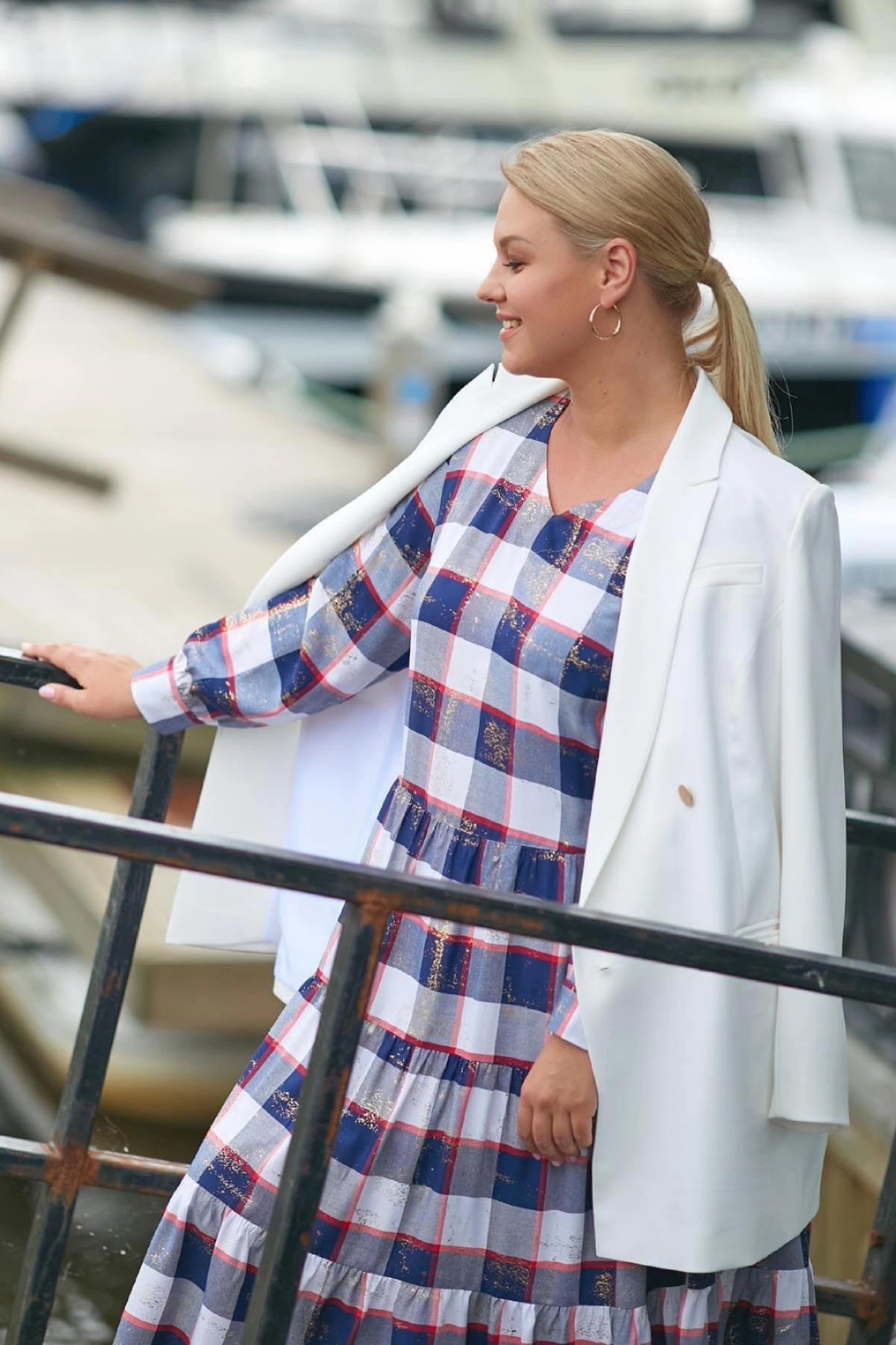 Модель plus size для предметной съемки Наталья Е.С-Петербург|Sale Easy