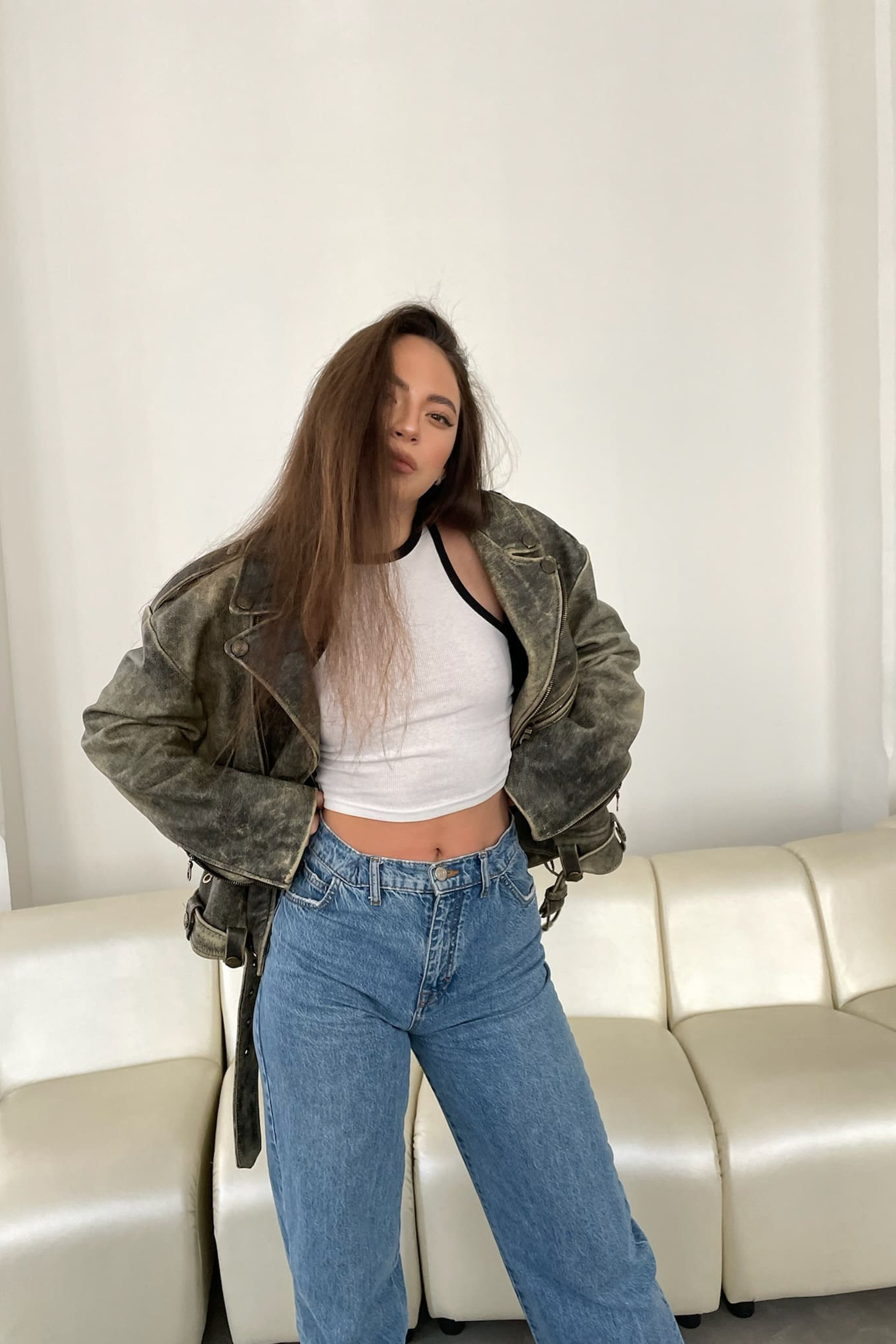 Модель для предметной съемки Ольга id 28 024 С.-Пб| Sale Easy