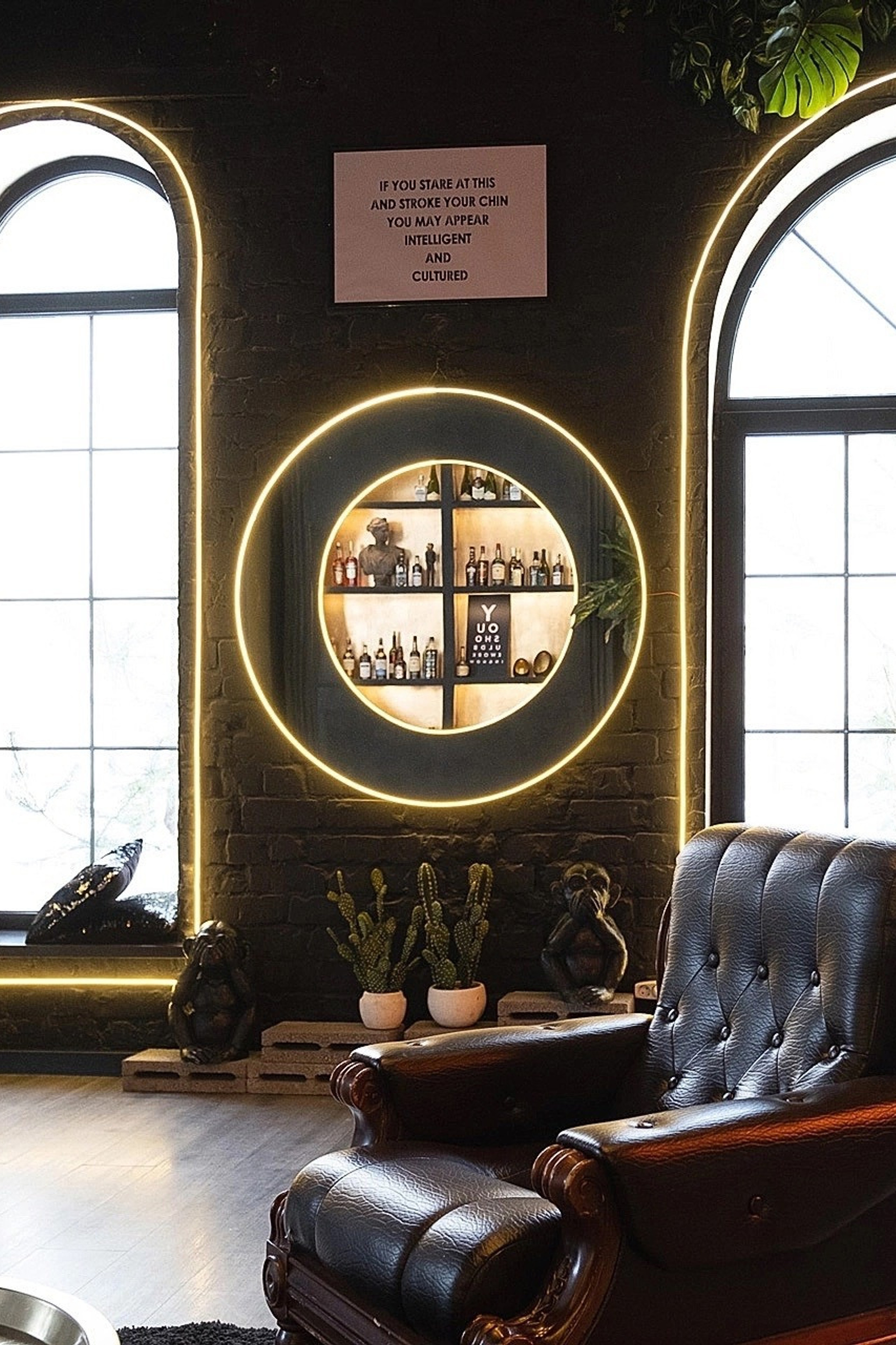 Студия SEVER — Основной зал для предметной съемки Казань|Sale Easy