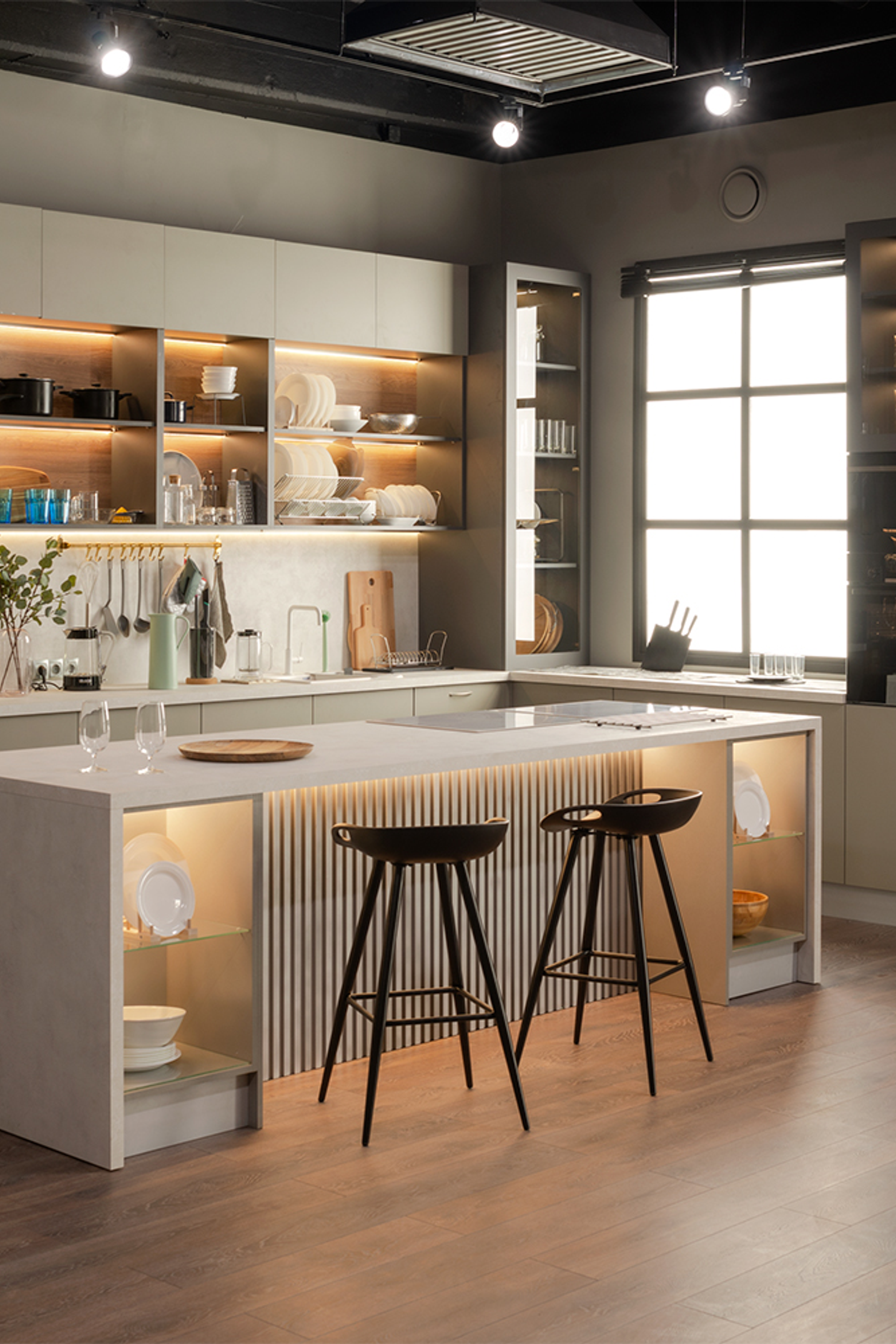 Студия для предметной съемки CROSS—Вольта в Москве | Sale Easy