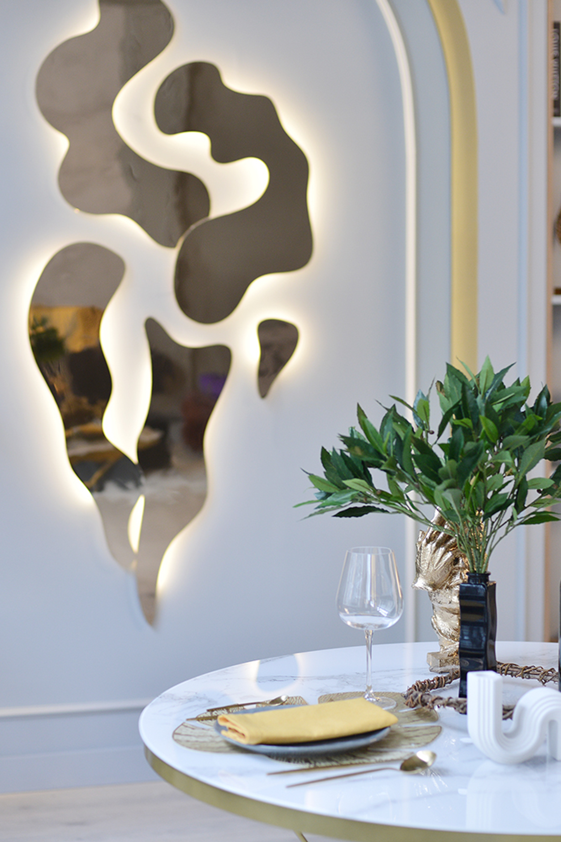 Студия для предметной съемки CROSS — Saturday Москва | Sale Easy