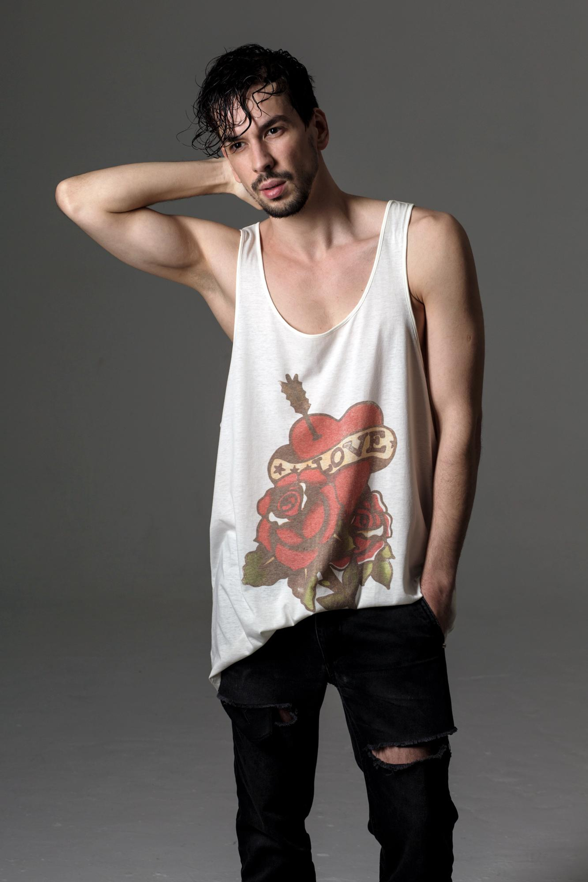 Модель для предметной съемки Фил Москва | Sale Easy