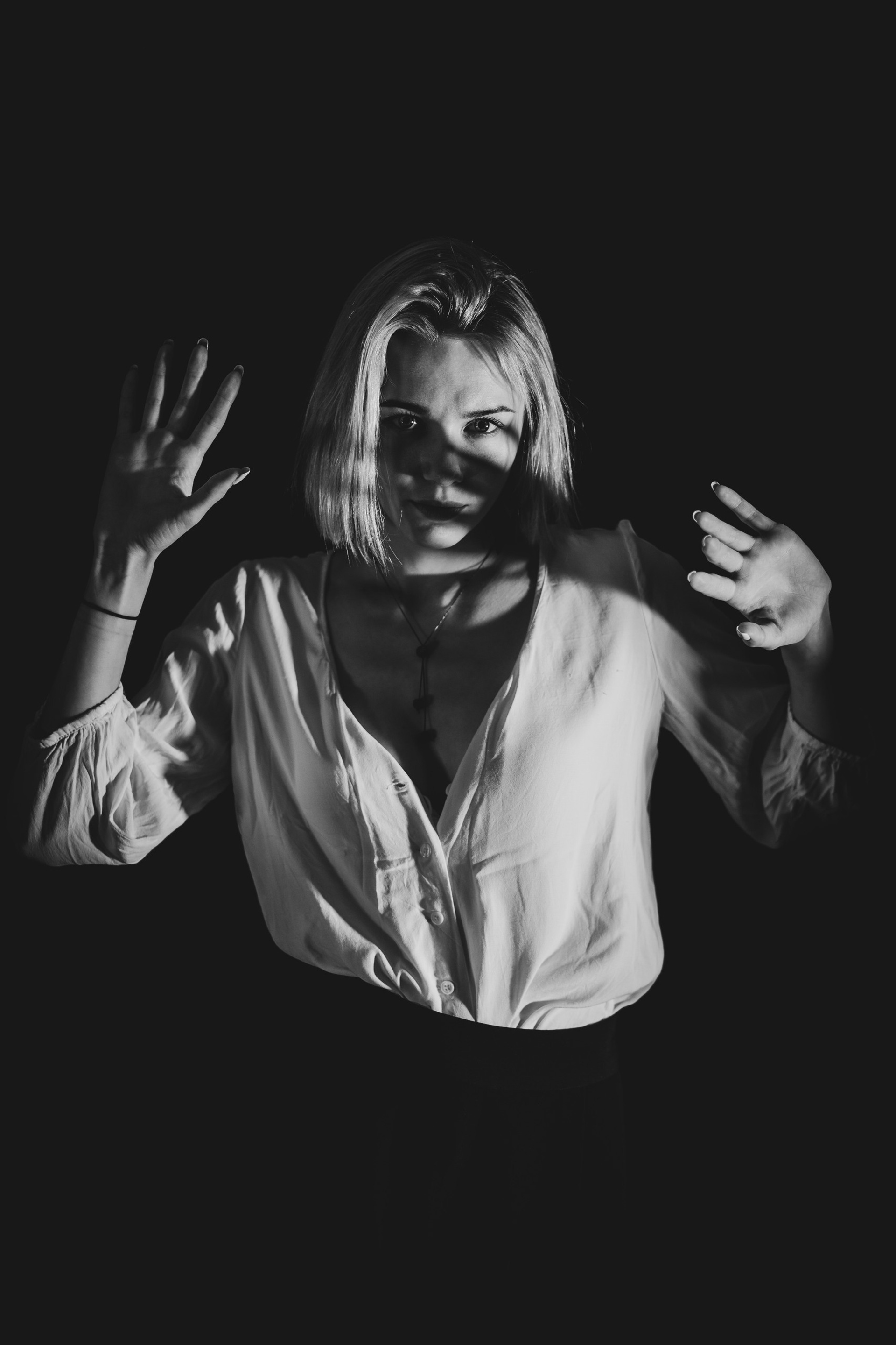 Модель для предметной съемки Александра А Москва| Sale Easy