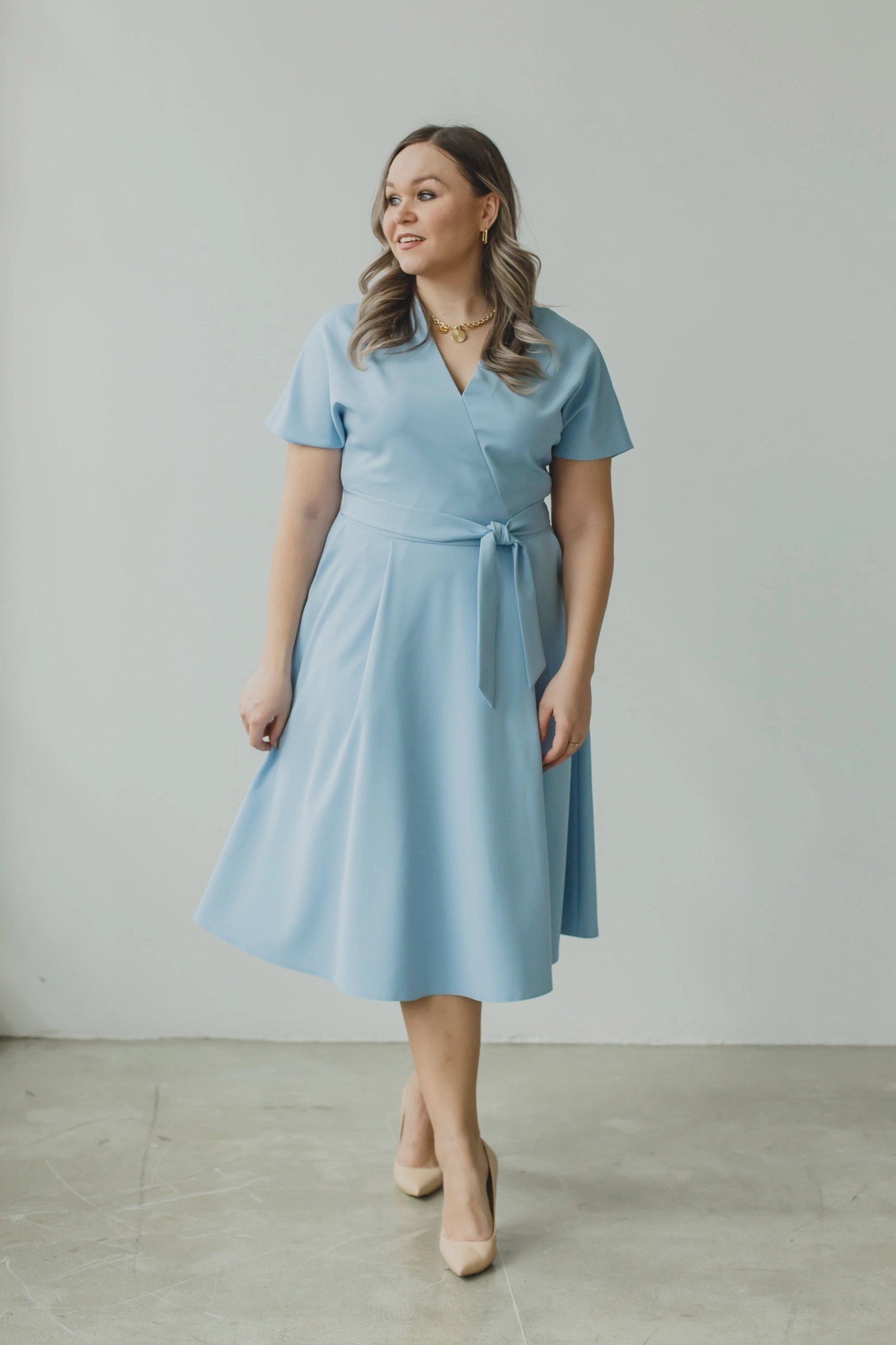 Модель plus size для предметной съемки Марина Б Красноярск| Sale Easy