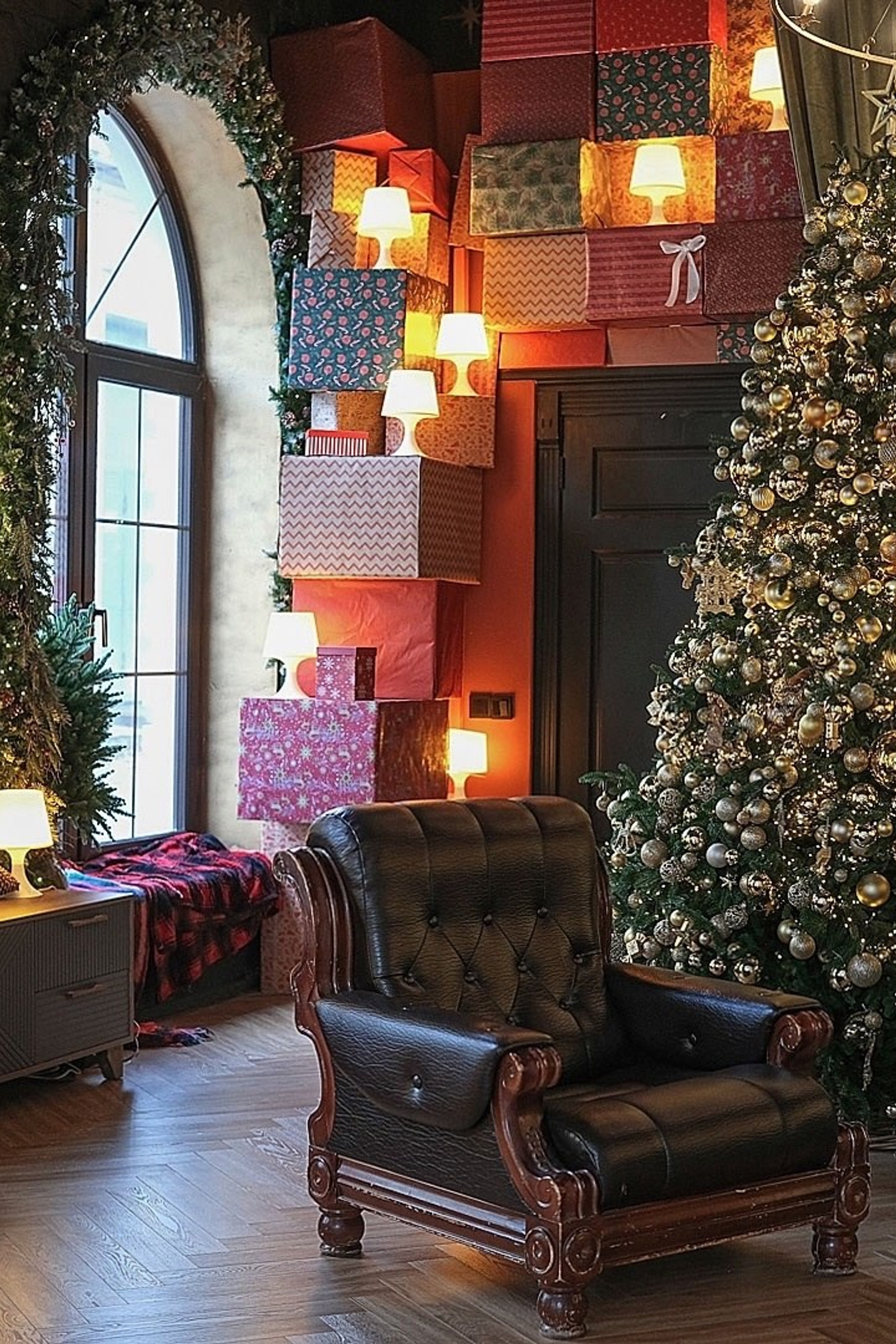 Студия SEVER — Основной зал для предметной съемки Казань|Sale Easy