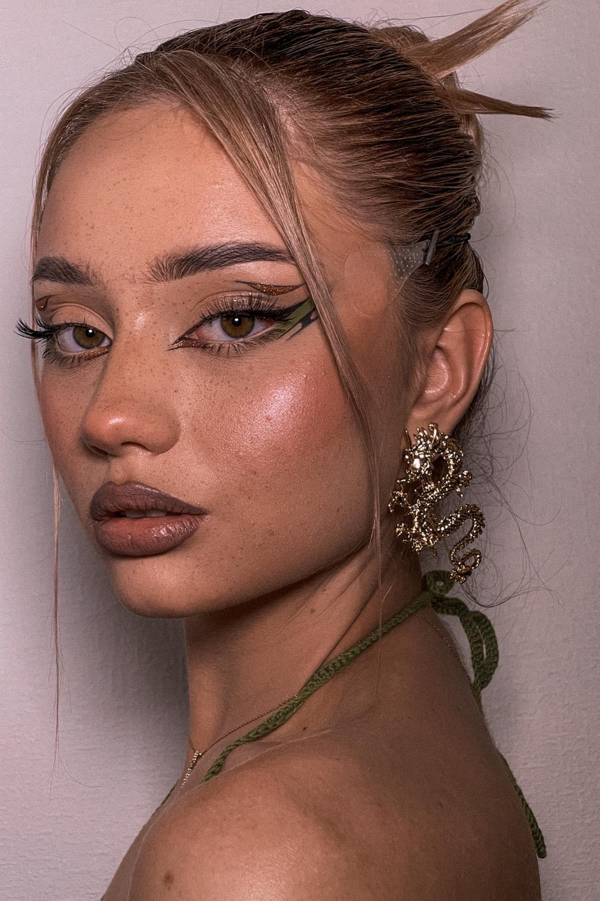 Модель для предметной съемки Вероника 8 Н.Новгород | Sale Easy