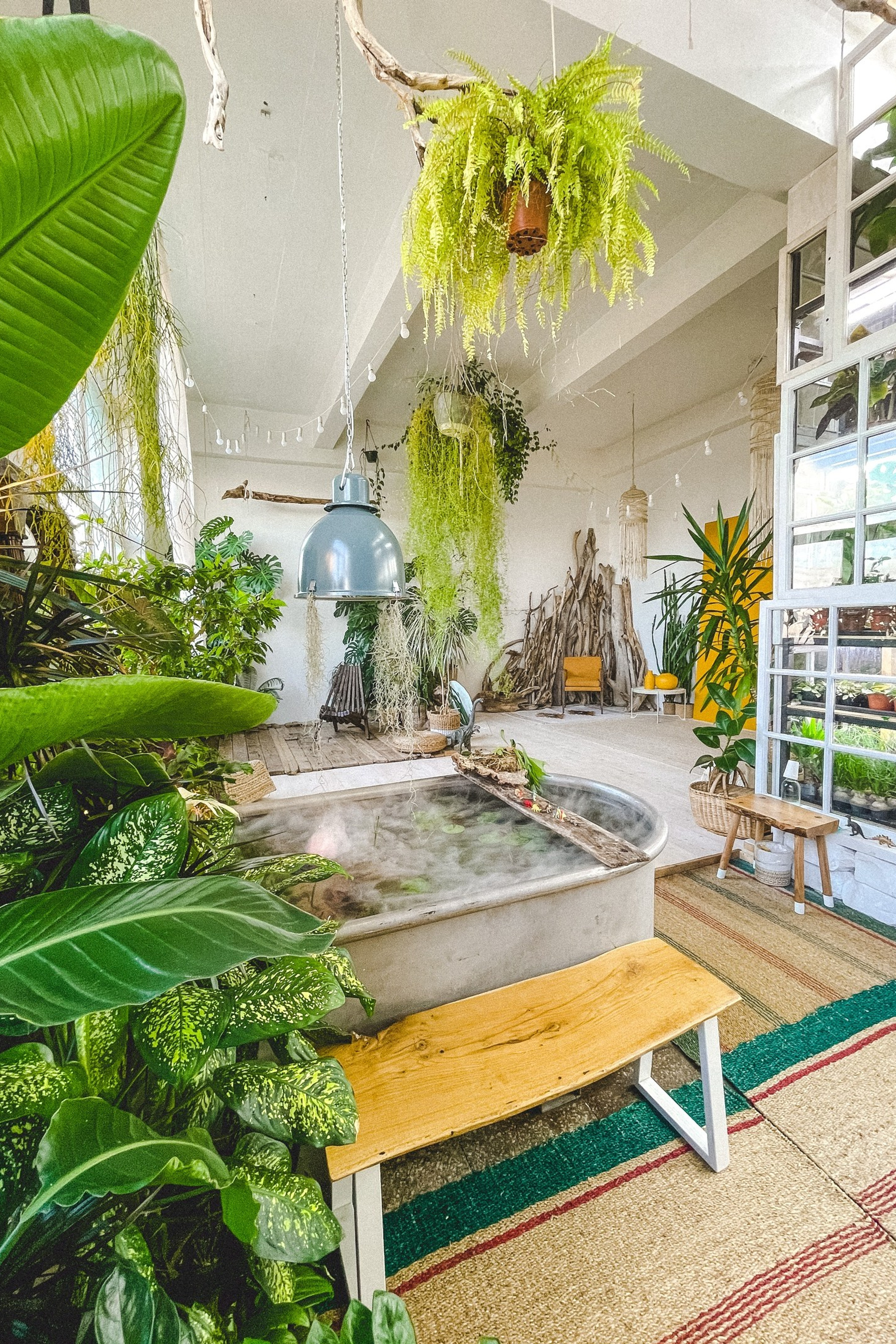 Студия TROPICAL SPACE PRO 1 для предм. съемки С.-Пб|Sale Easy