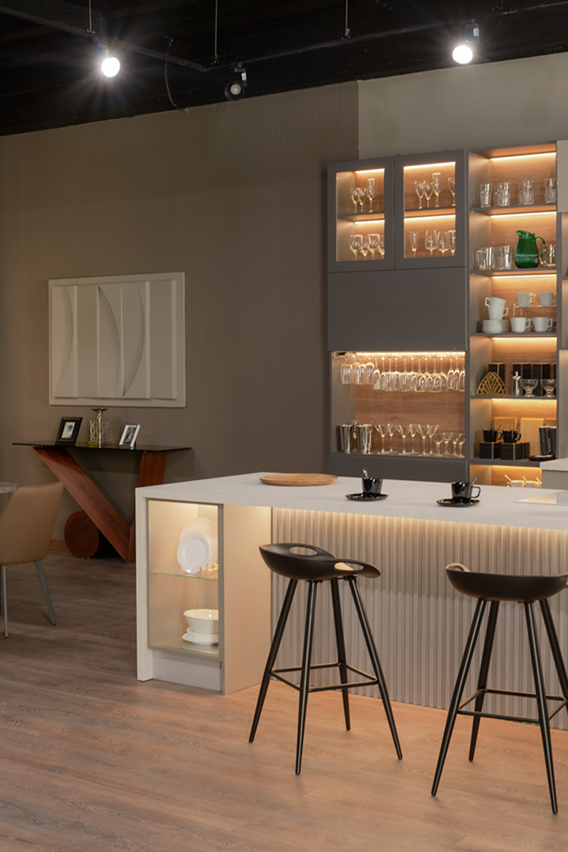 Студия для предметной съемки CROSS—Вольта в Москве | Sale Easy