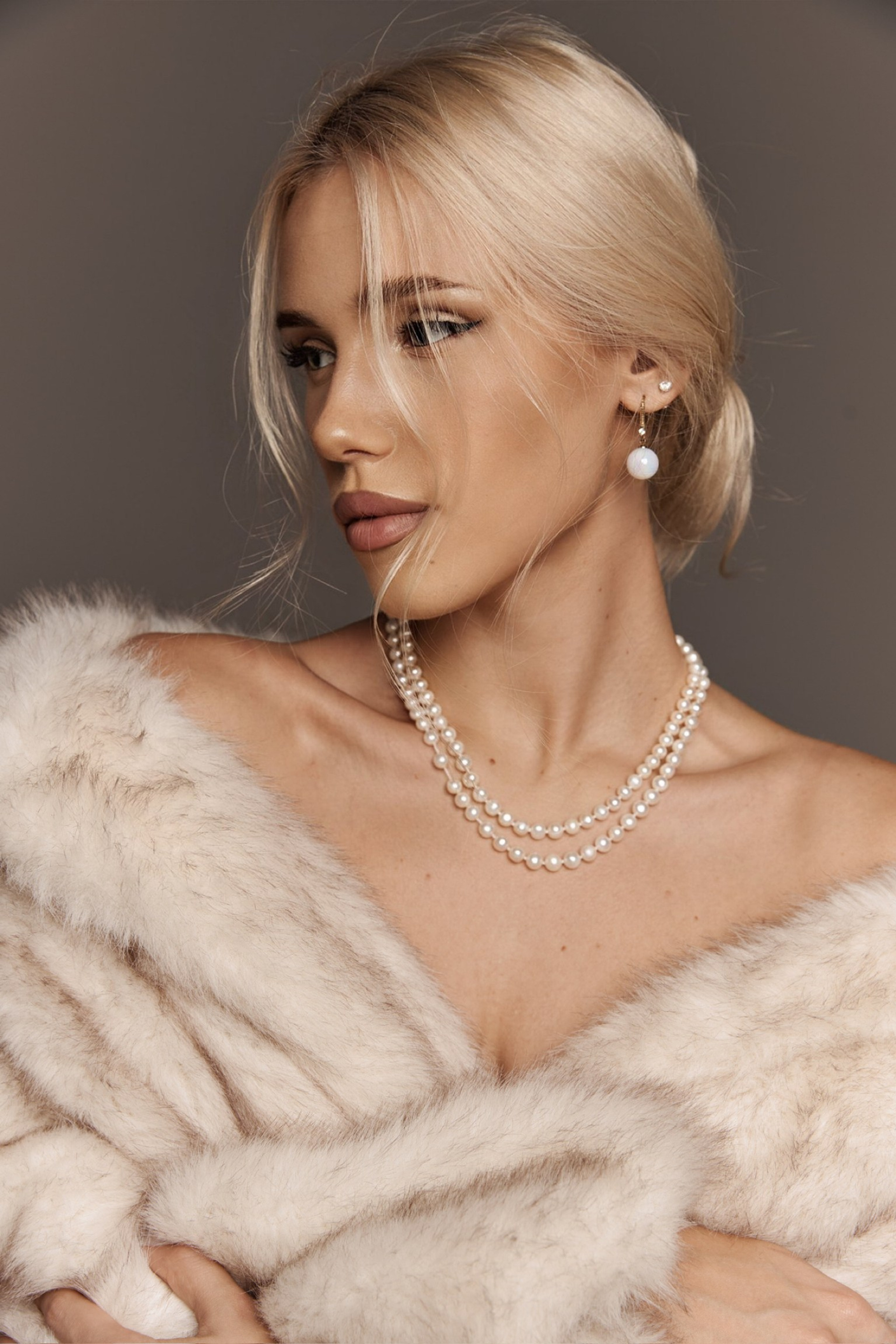 Модель для предметной съемки Мария Ц. Москва| Sale Easy