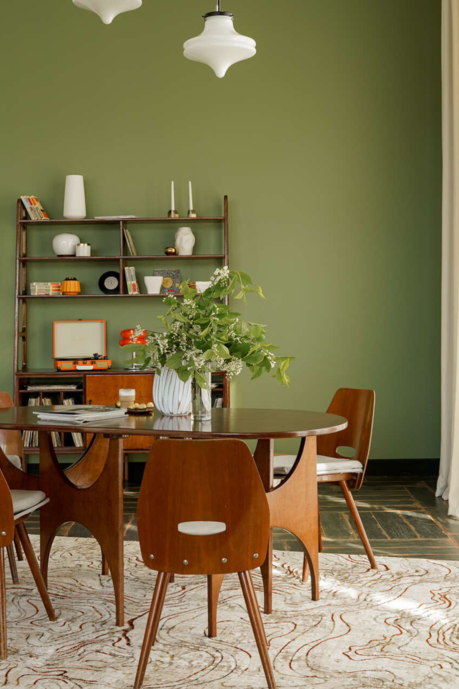 Студия LEONA — зал LIGHT-100 для предм. съемки С.-Пб|Sale Easy