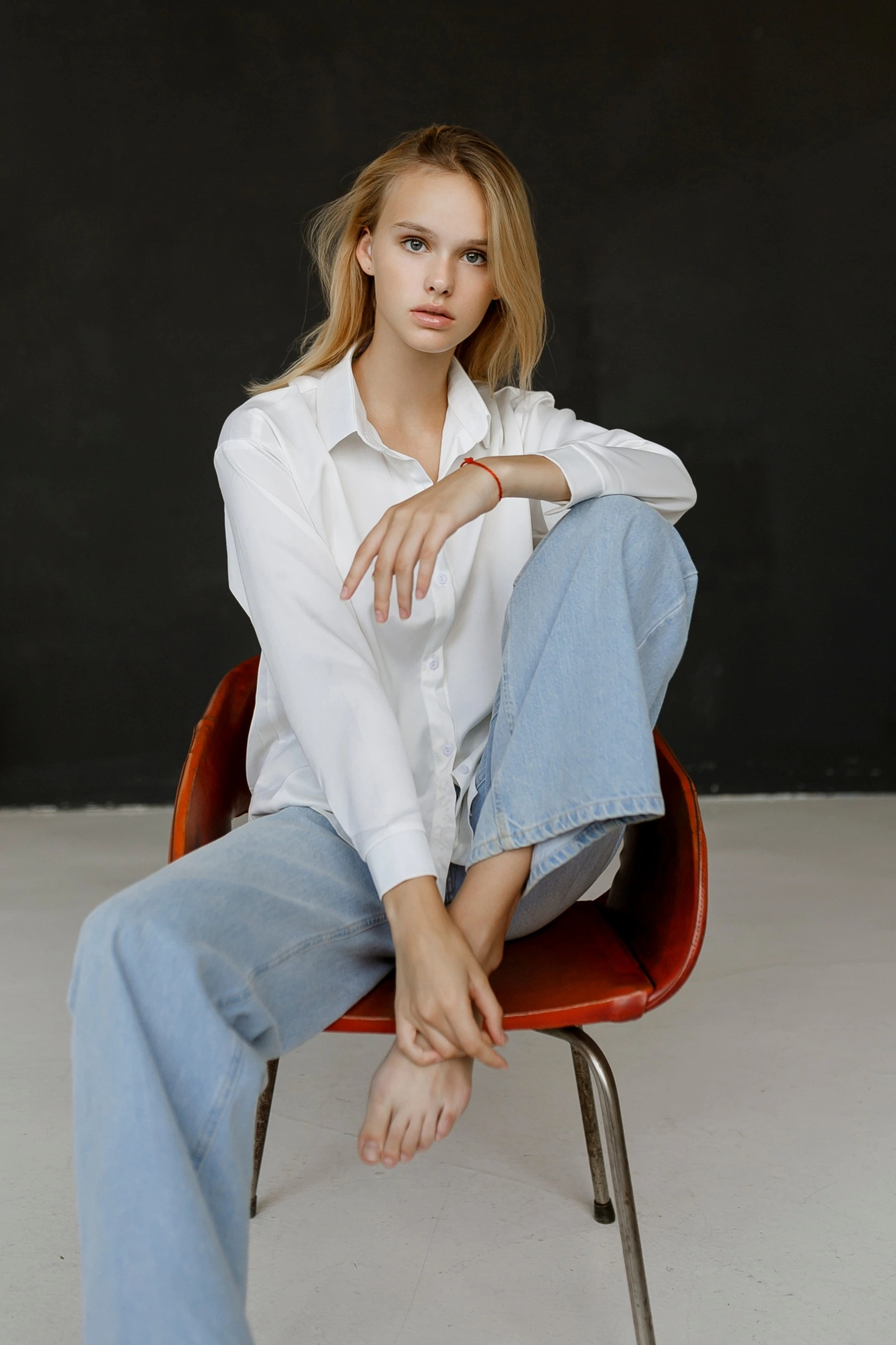 Модель для предметной съемки Софья ЧК Н.Новгород | Sale Easy