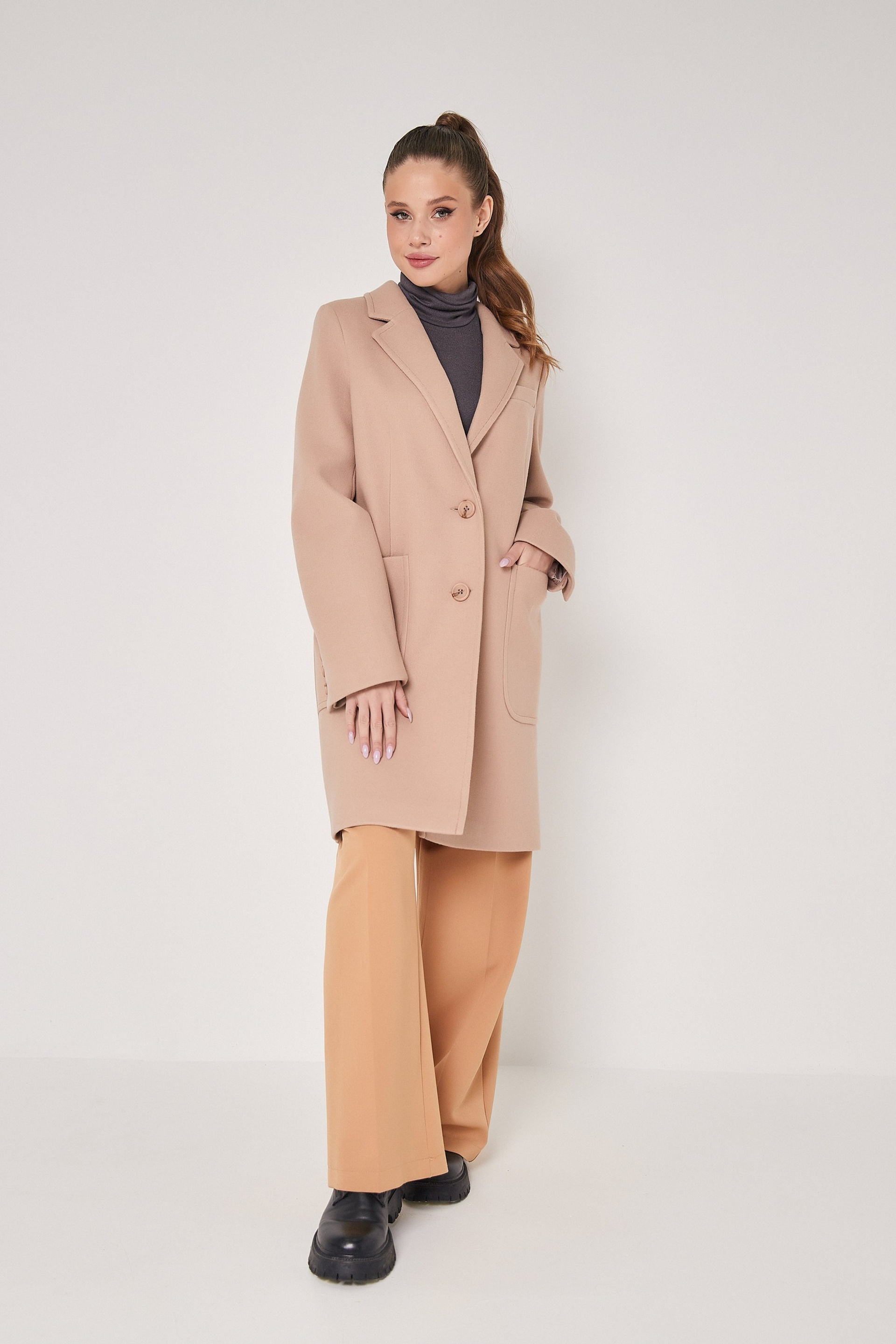 Модель для съемки фото для маркетплейса Эльмира Москва | Sale Easy