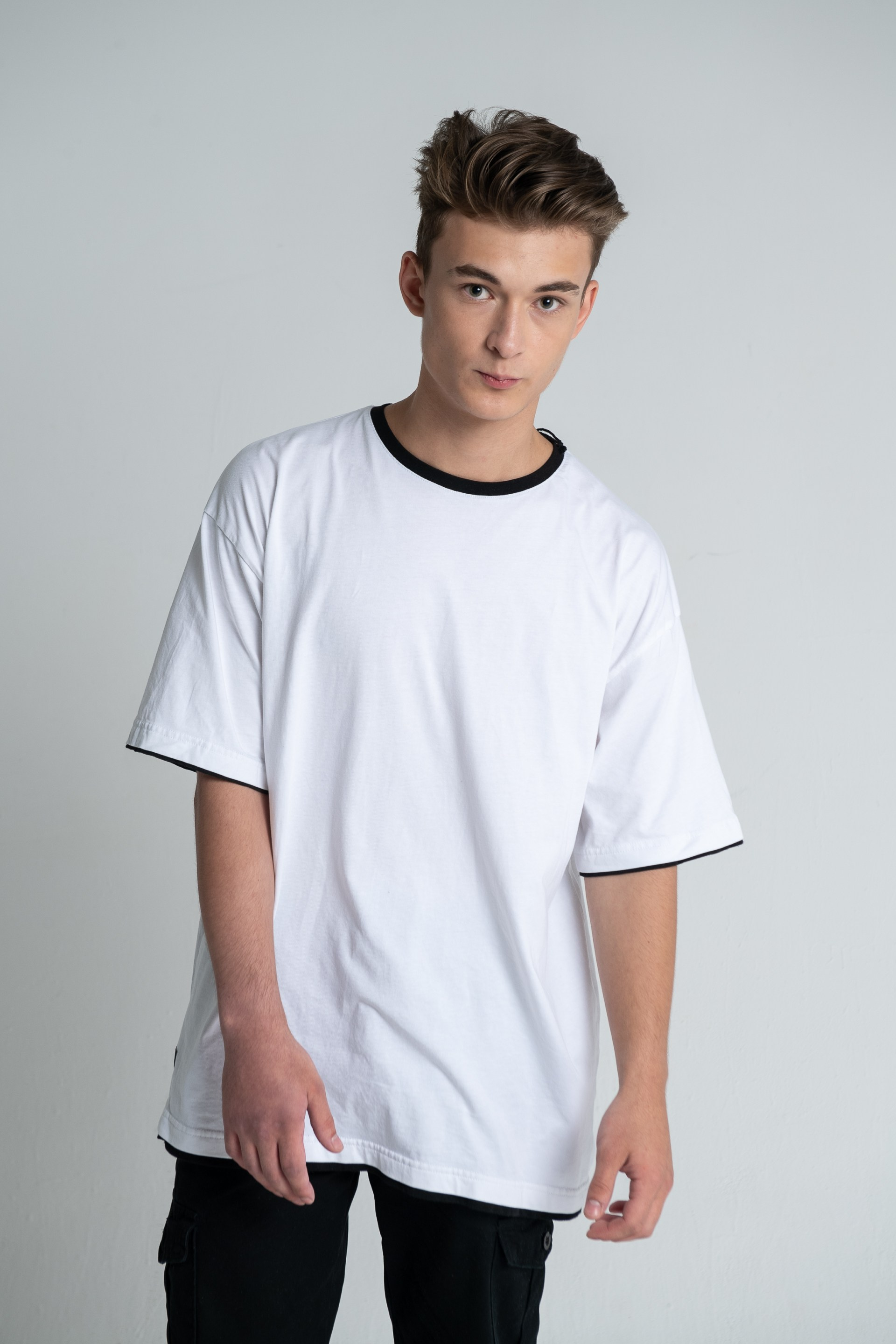 Модель для предметной съемки Александр Б Москва | Sale Easy