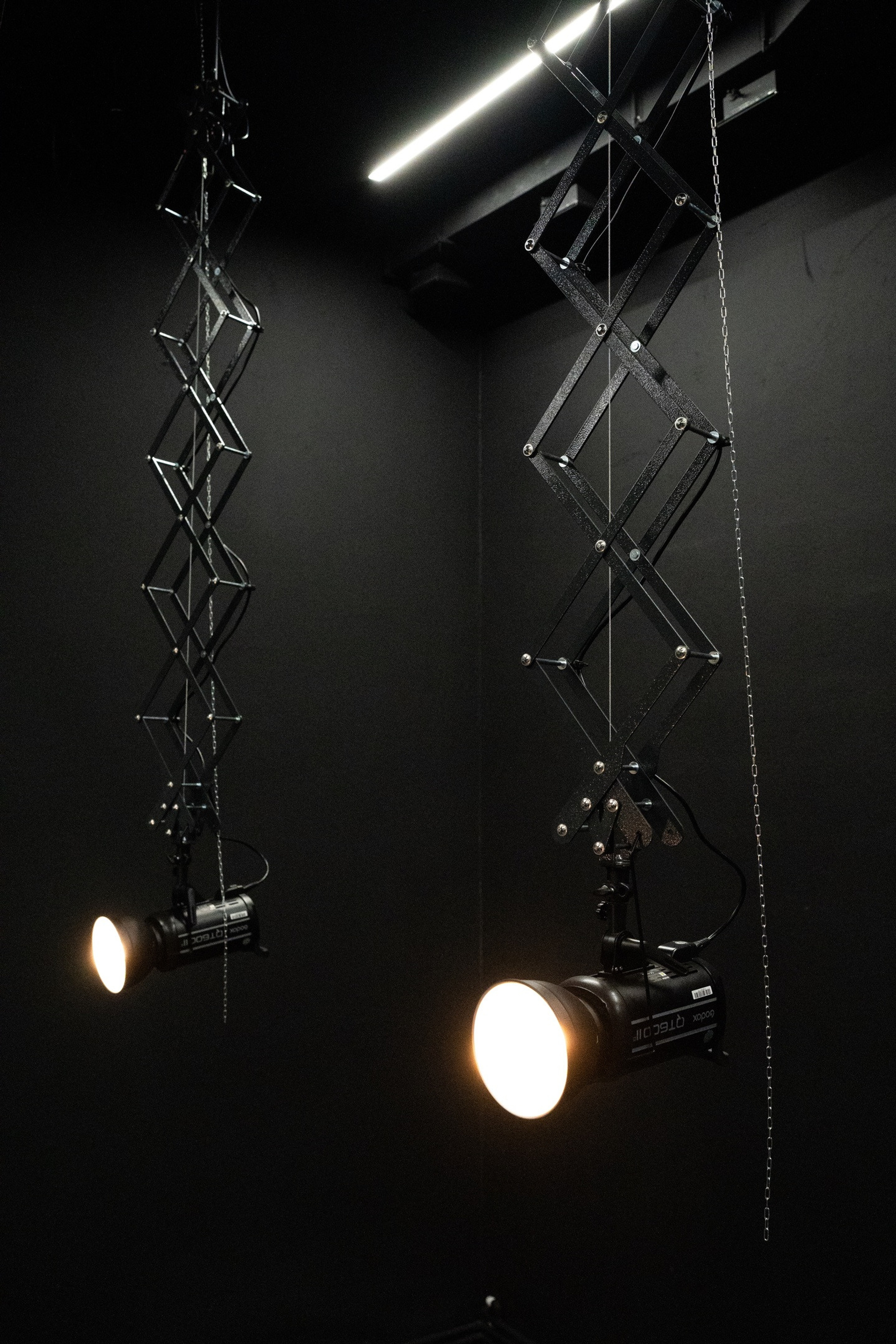 Студия Moon Аква для предметной съемки Красноярск|Sale Easy