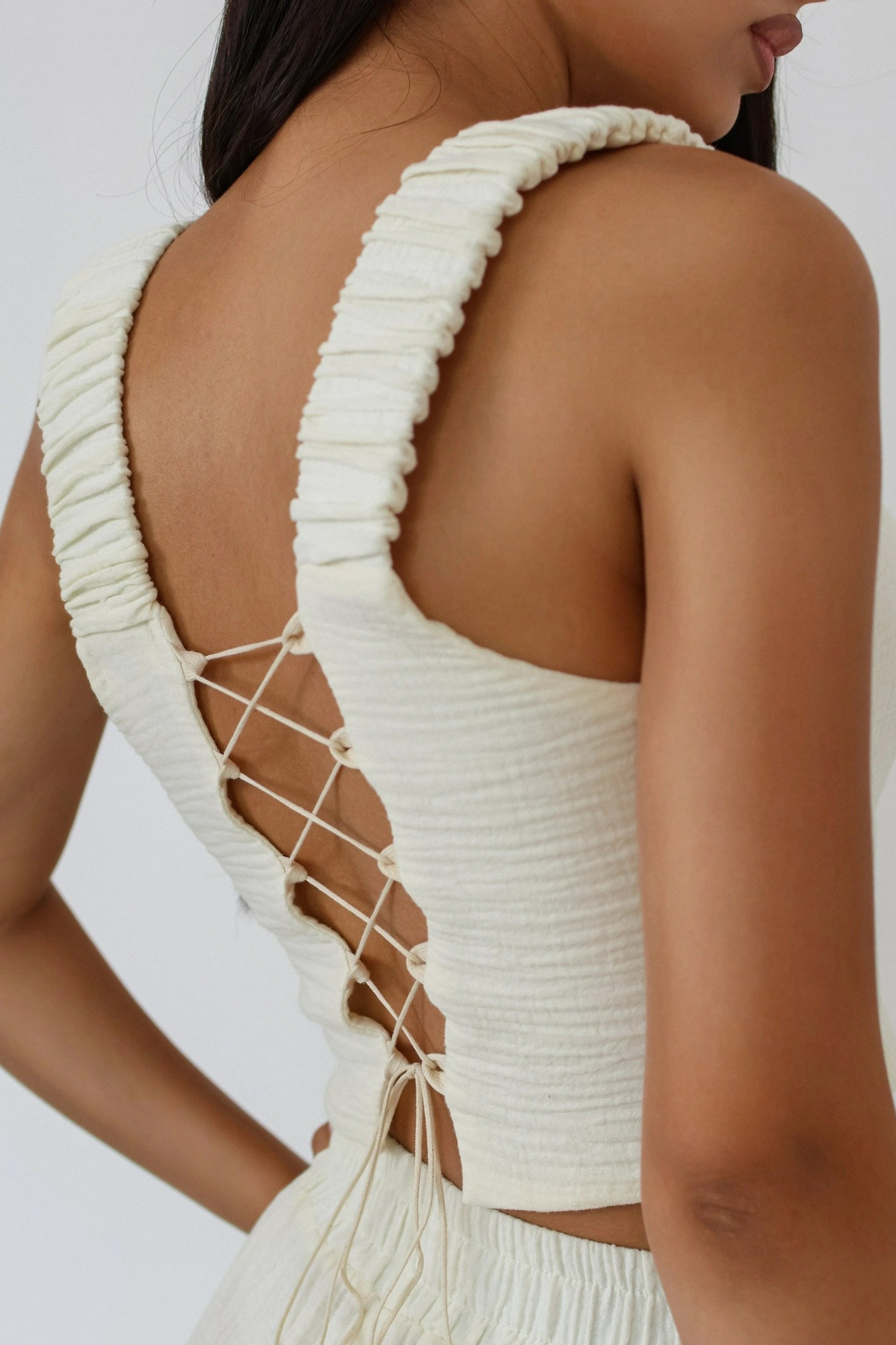 Портфолио видеосъемка одежды для маркетплейсов | Sale Easy