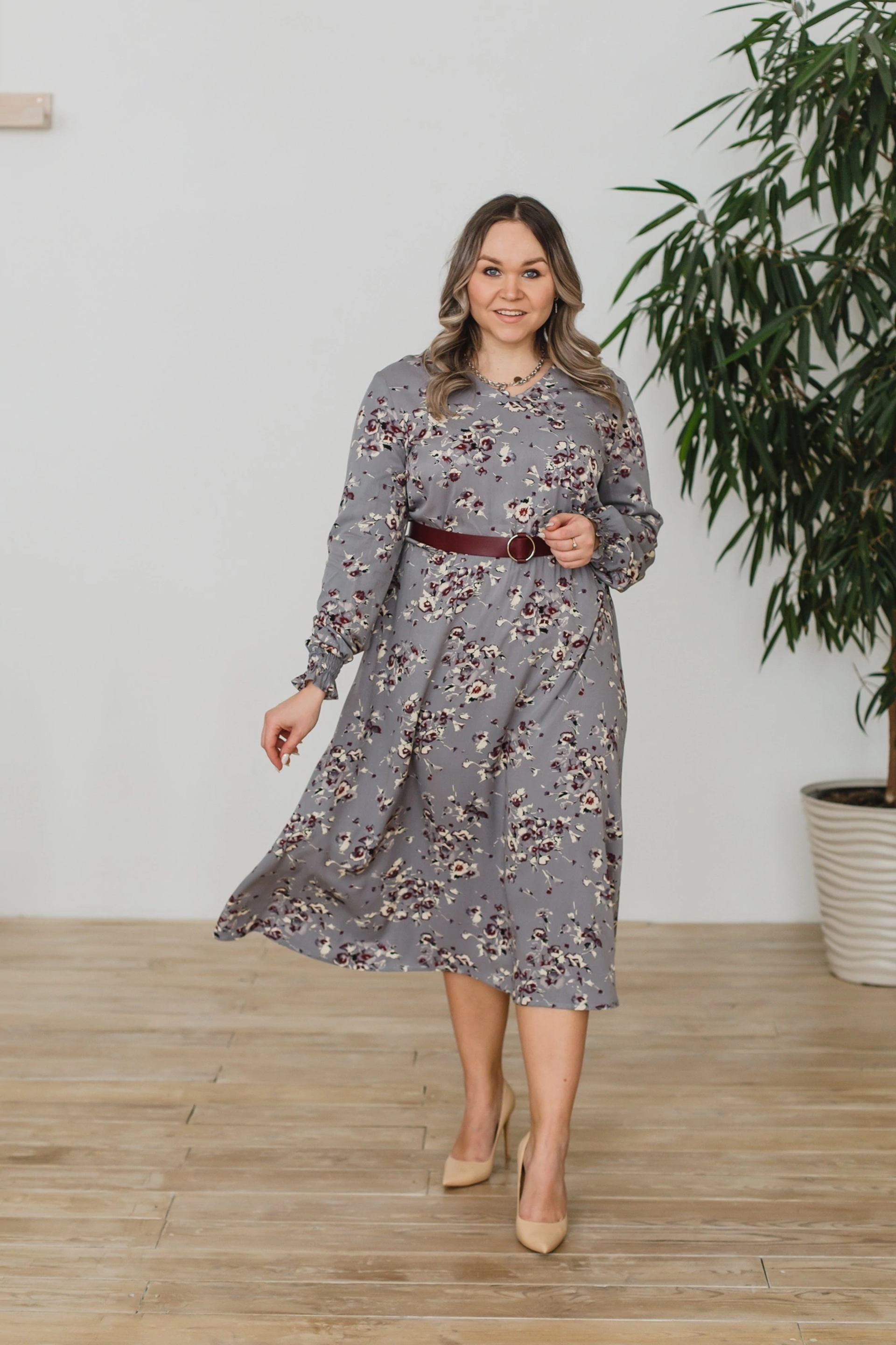 Модель plus size для предметной съемки Марина Б Красноярск| Sale Easy