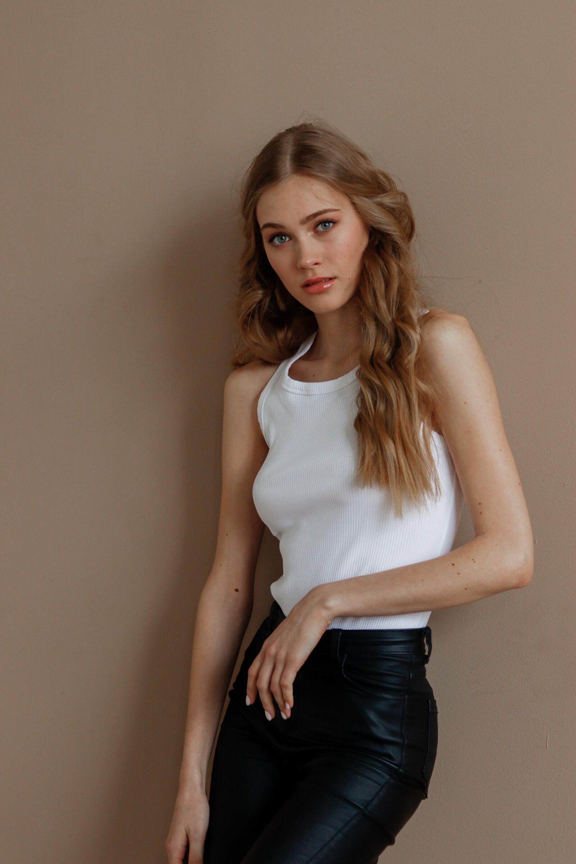 Модель для съемки фото для маркетплейса Полина Ж Н.Новгород |Sale Easy