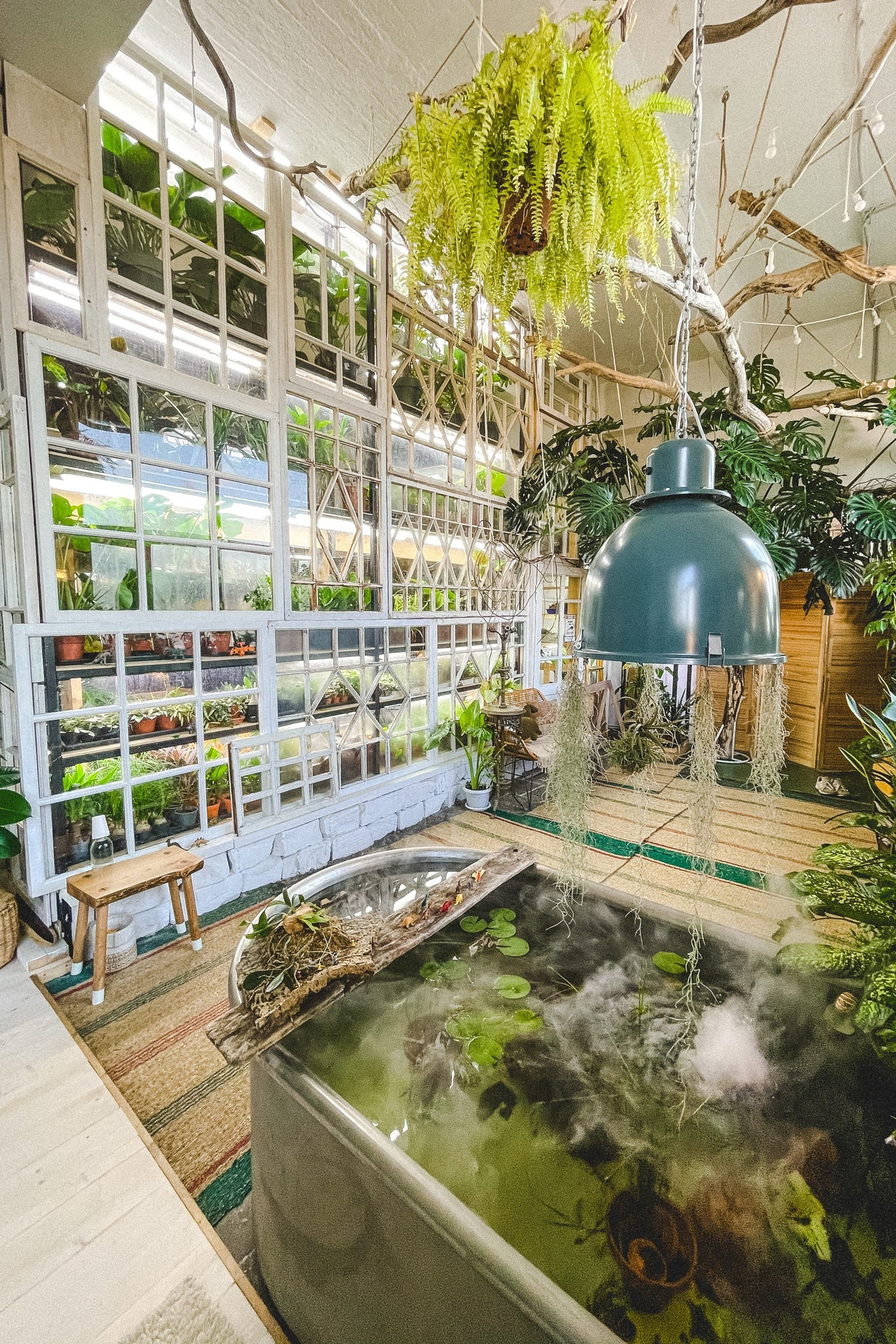 Студия TROPICAL SPACE PRO 1 для предм. съемки С.-Пб|Sale Easy