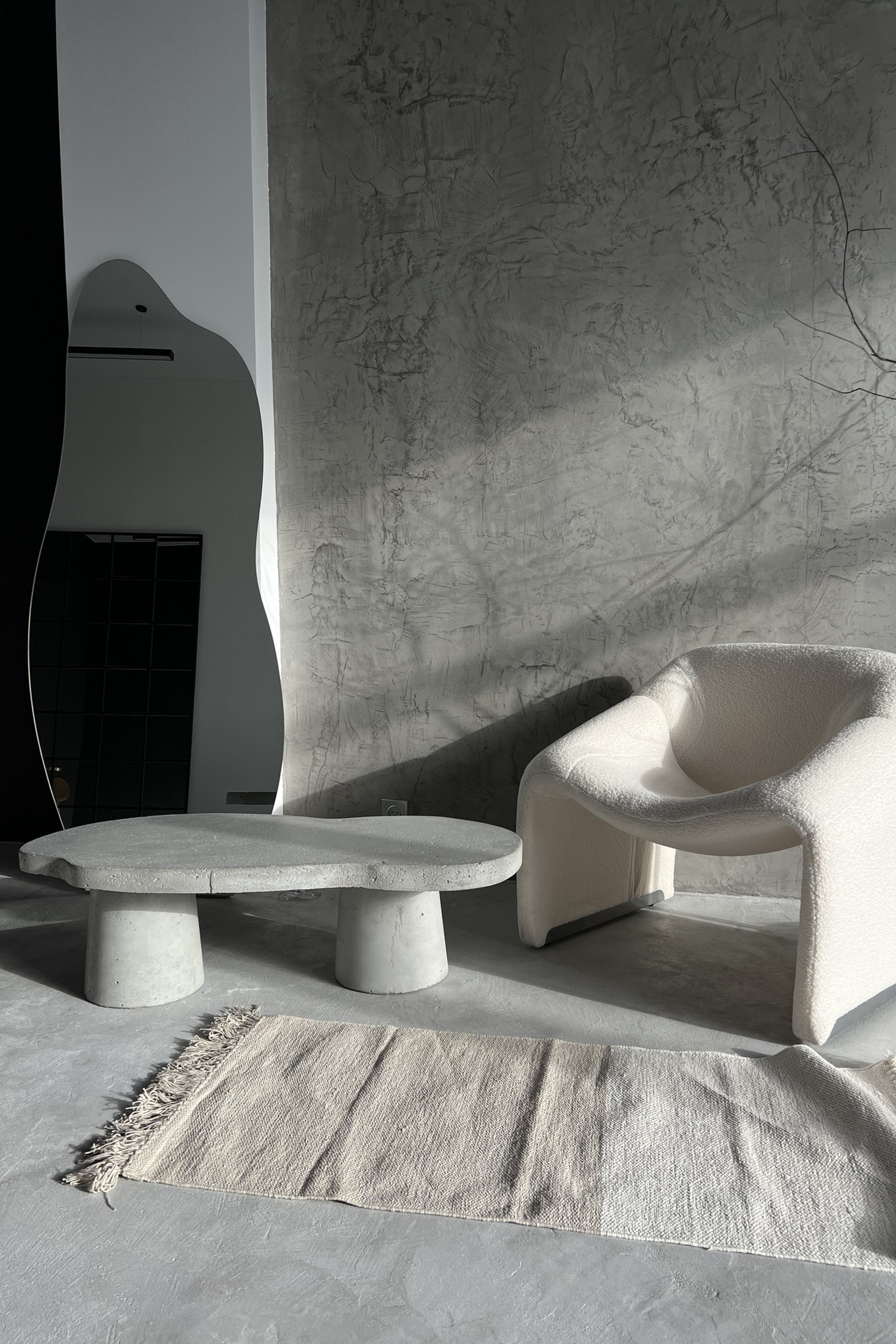 Студия Turums Зал Бетон для предметной съемки  Новосибирск|Sale Easy