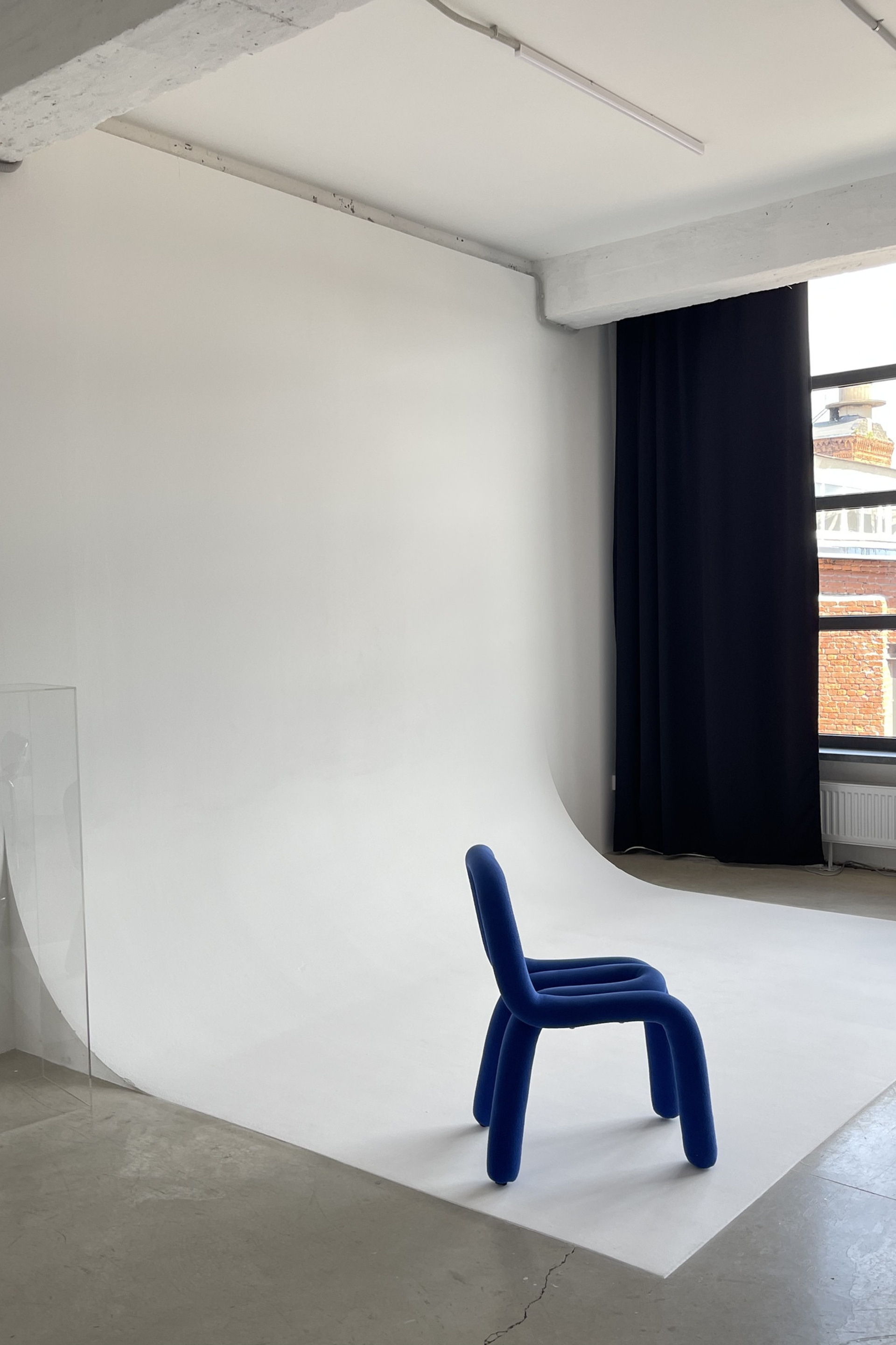 Студия UNITY STUDIO — зал Контент для предм. съемки С.-Пб|Sale Easy