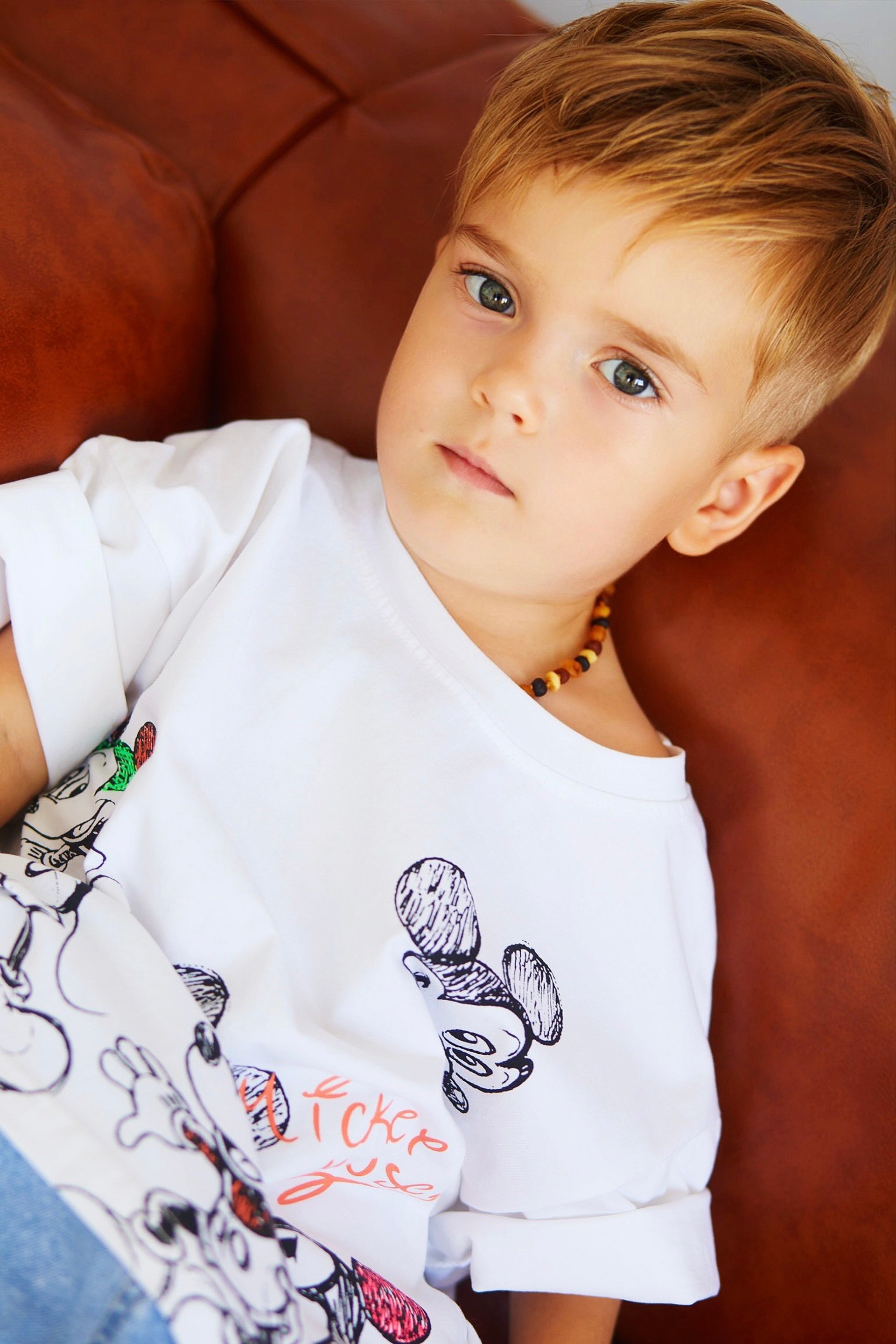 Модель для предметной съемки мальчик Радэль Казань| Sale Easy