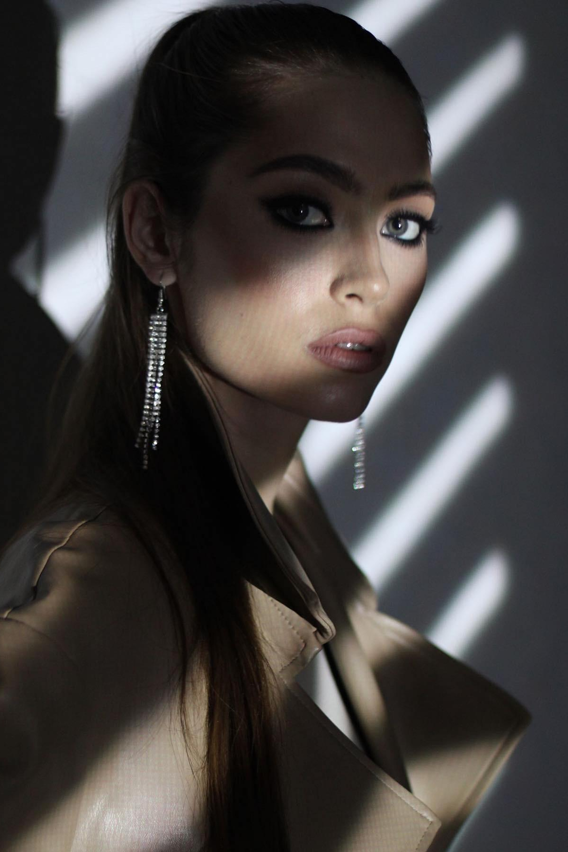 Модель для предметной съемки Анастасия ЧК Н.Новгород | Sale Easy