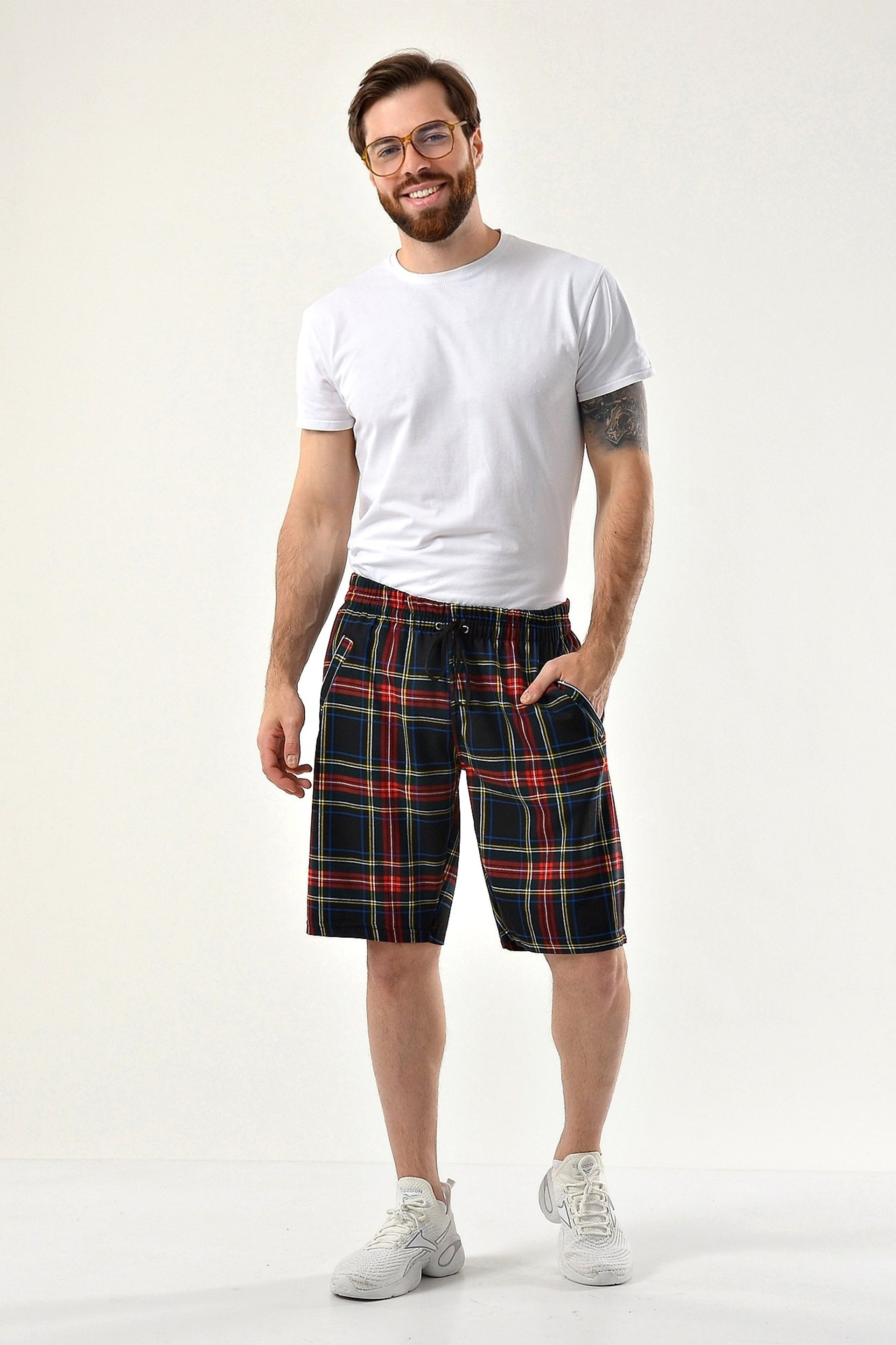 Модель для предметной съемки Евгений id 11156 Москва| Sale Easy