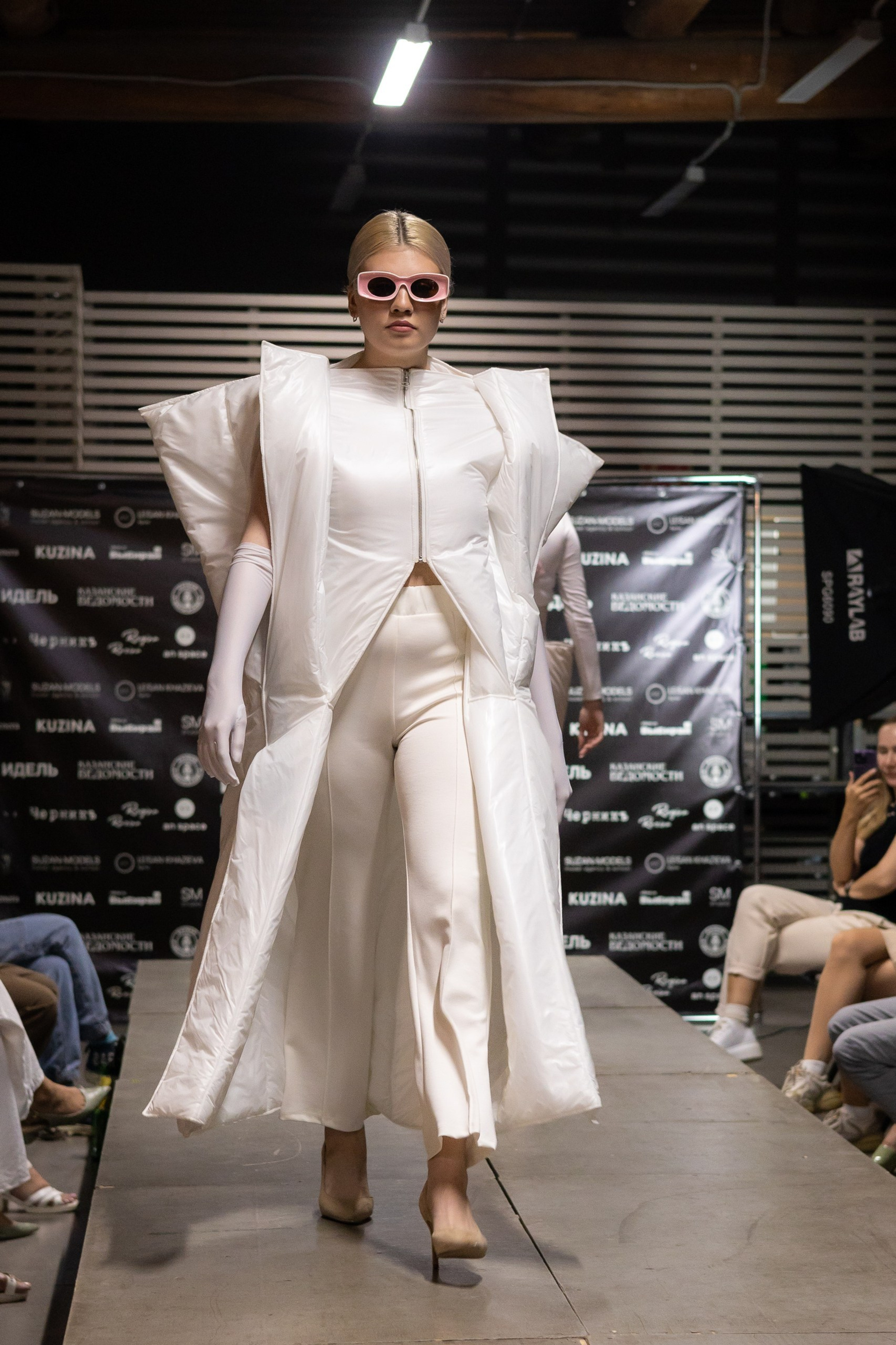 Модель для предметной съемки Елизаета Т. Казань| Sale Easy