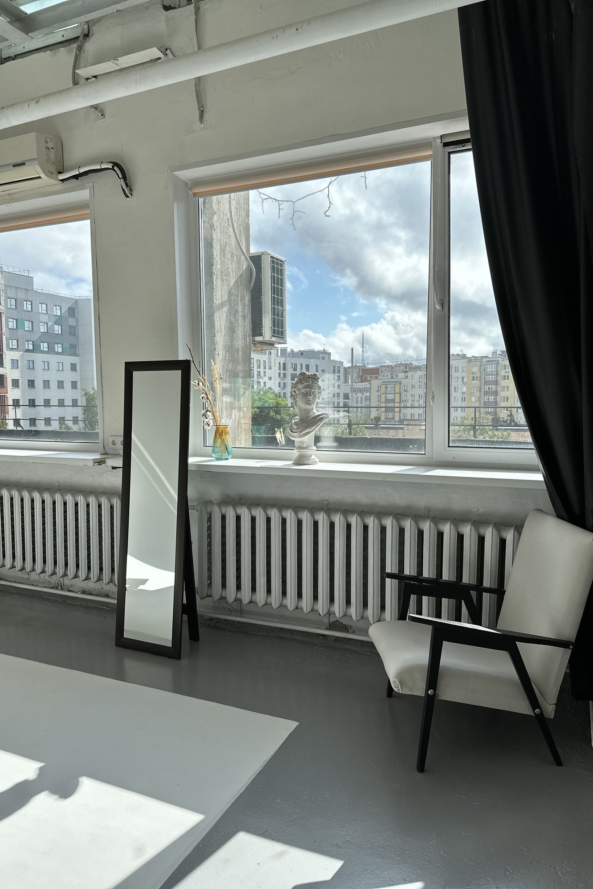 Студия MORE — Зал мастерск для предметной съемки Н.Новгород |Sale Easy