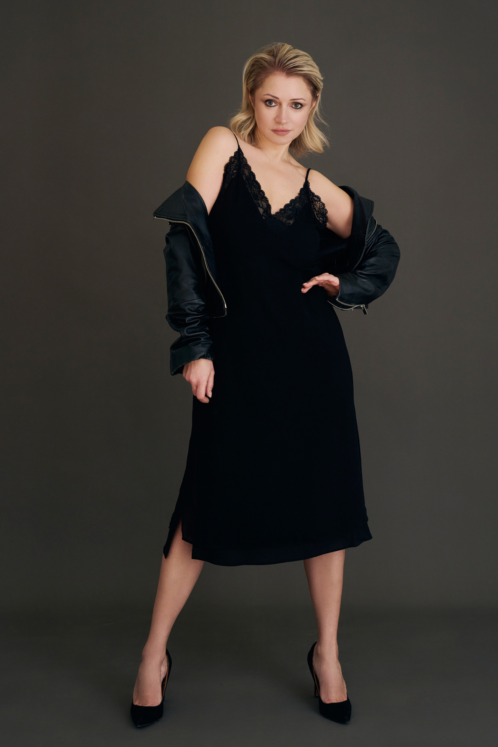 Модель для предметной съемки Марина Г. Москва| Sale Easy