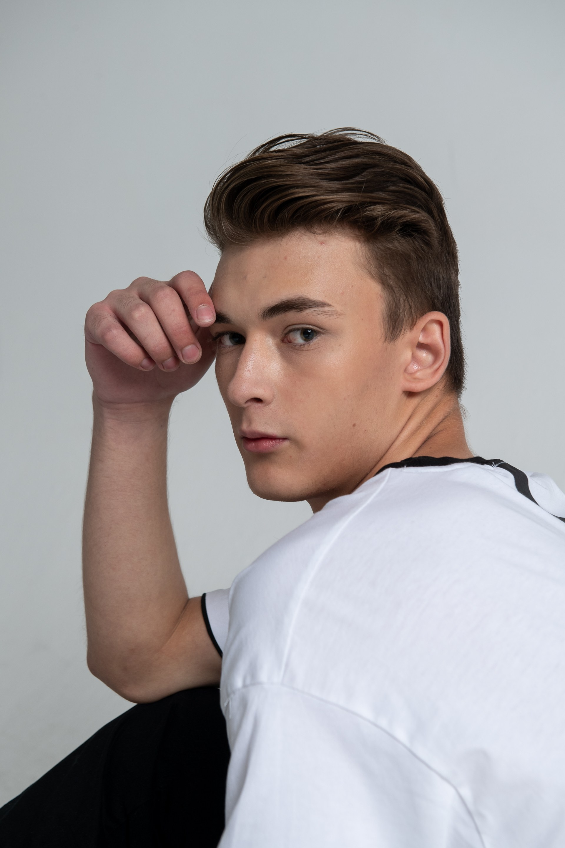 Модель для предметной съемки Александр Б Москва | Sale Easy