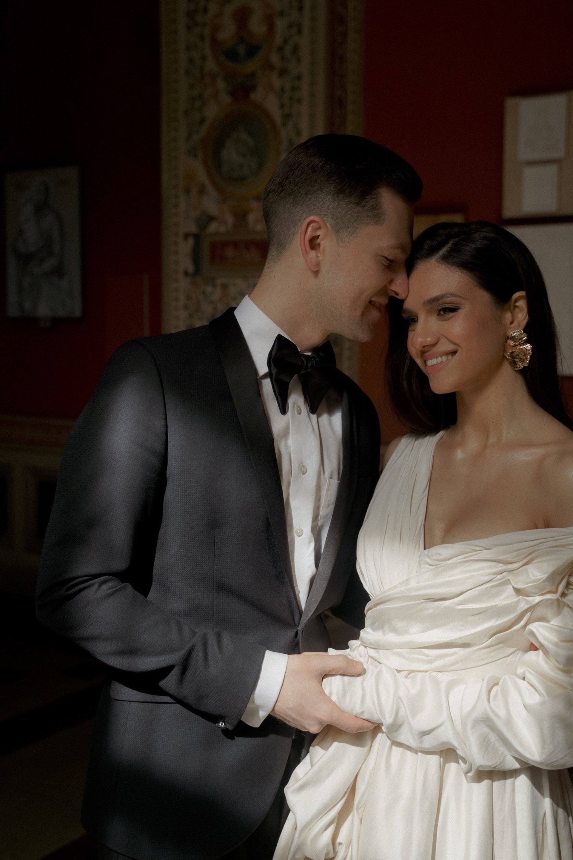 Модель для предметной съемки Альбина С.-Пб| Sale Easy