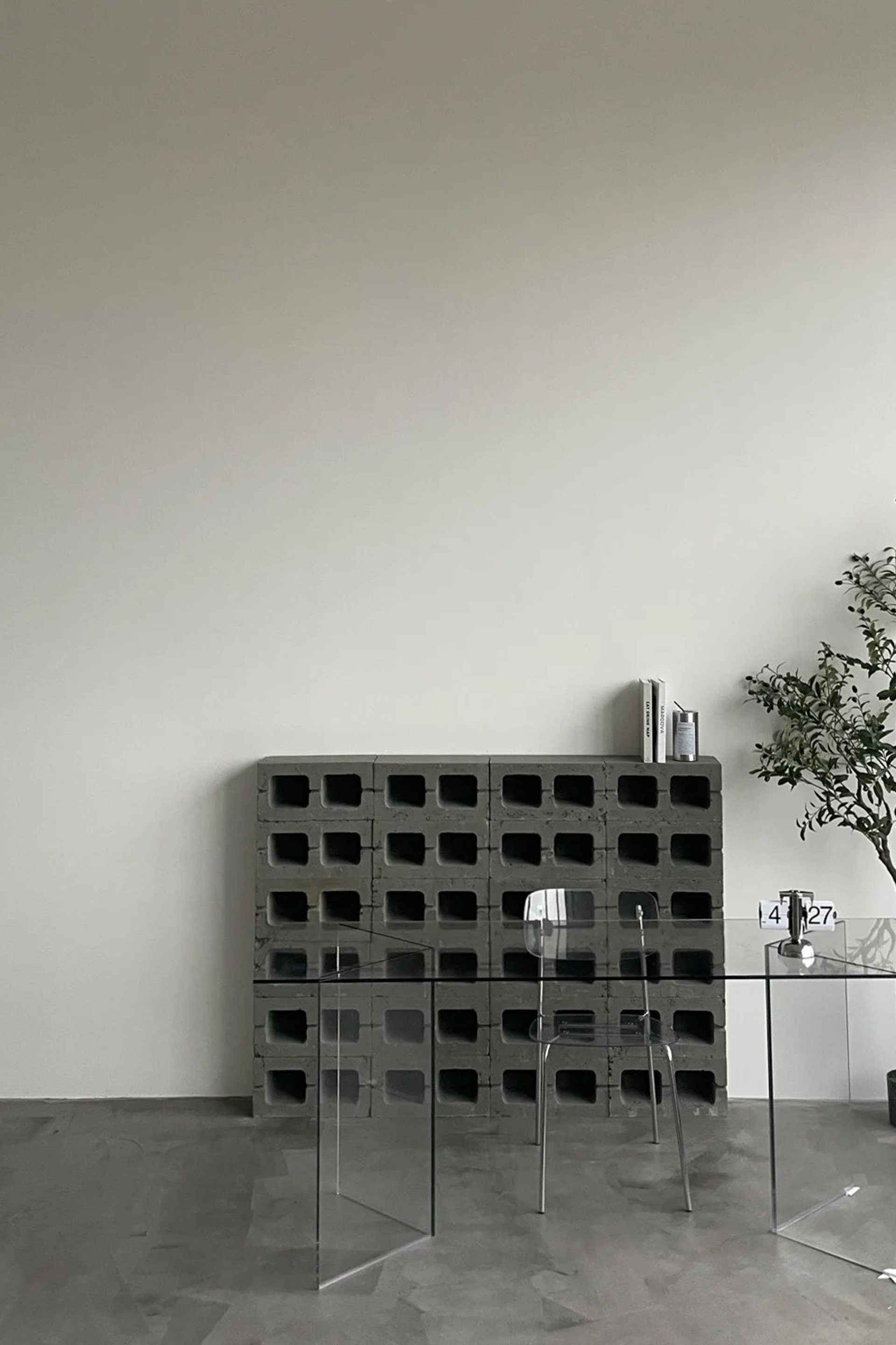 Студия Base — Зал BETON для предметной съемки Москва|Sale Easy