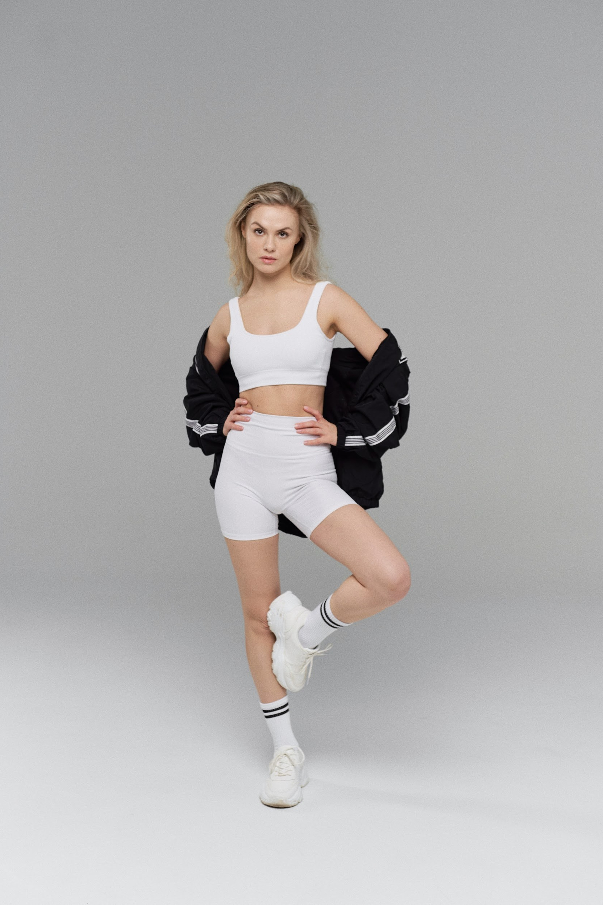 Модель для предметной съемки Ксения Ж Москва| Sale Easy