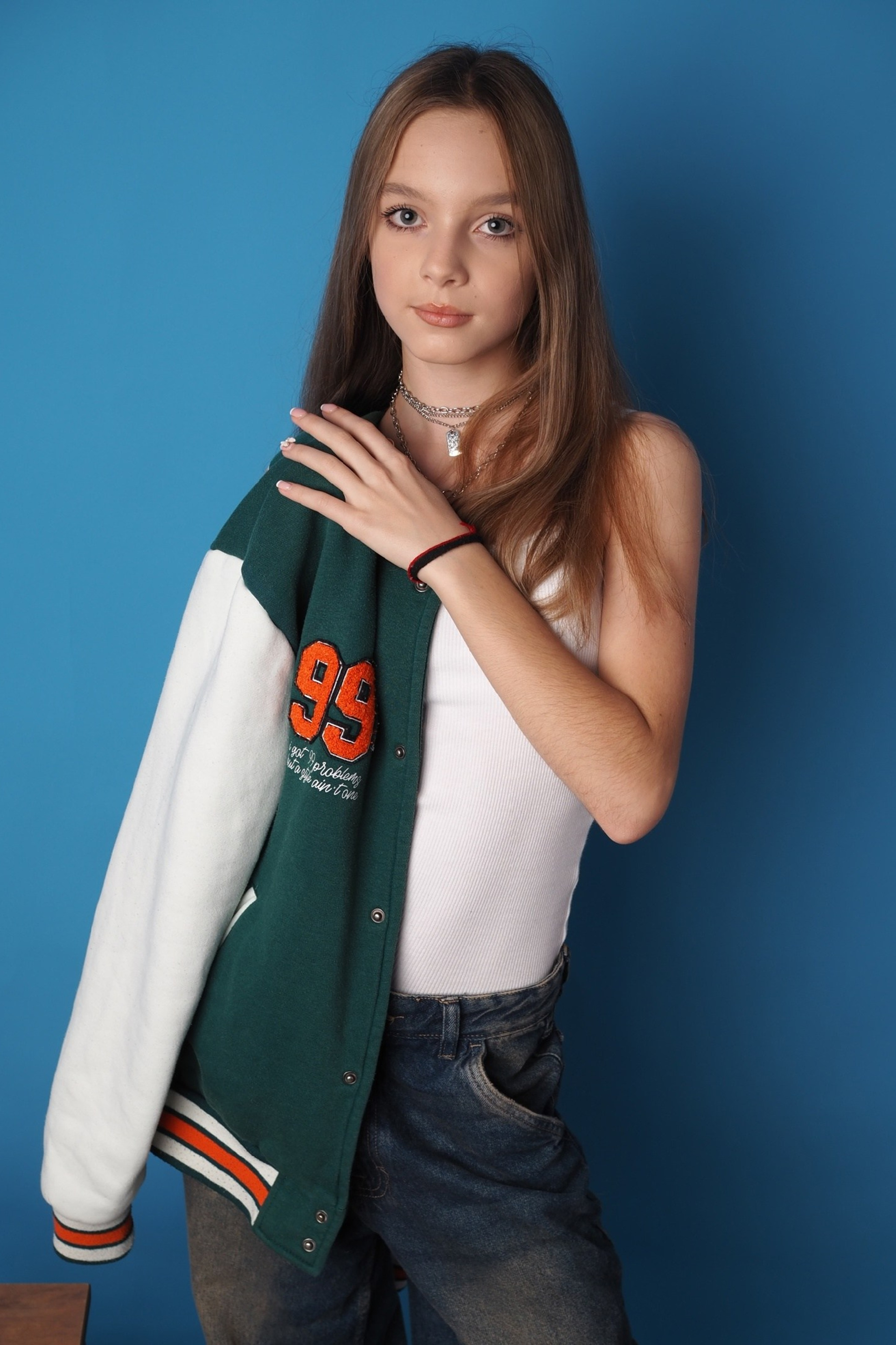 Модель для предметной съемки Дарья id 25 744 Н.Н.| Sale Easy