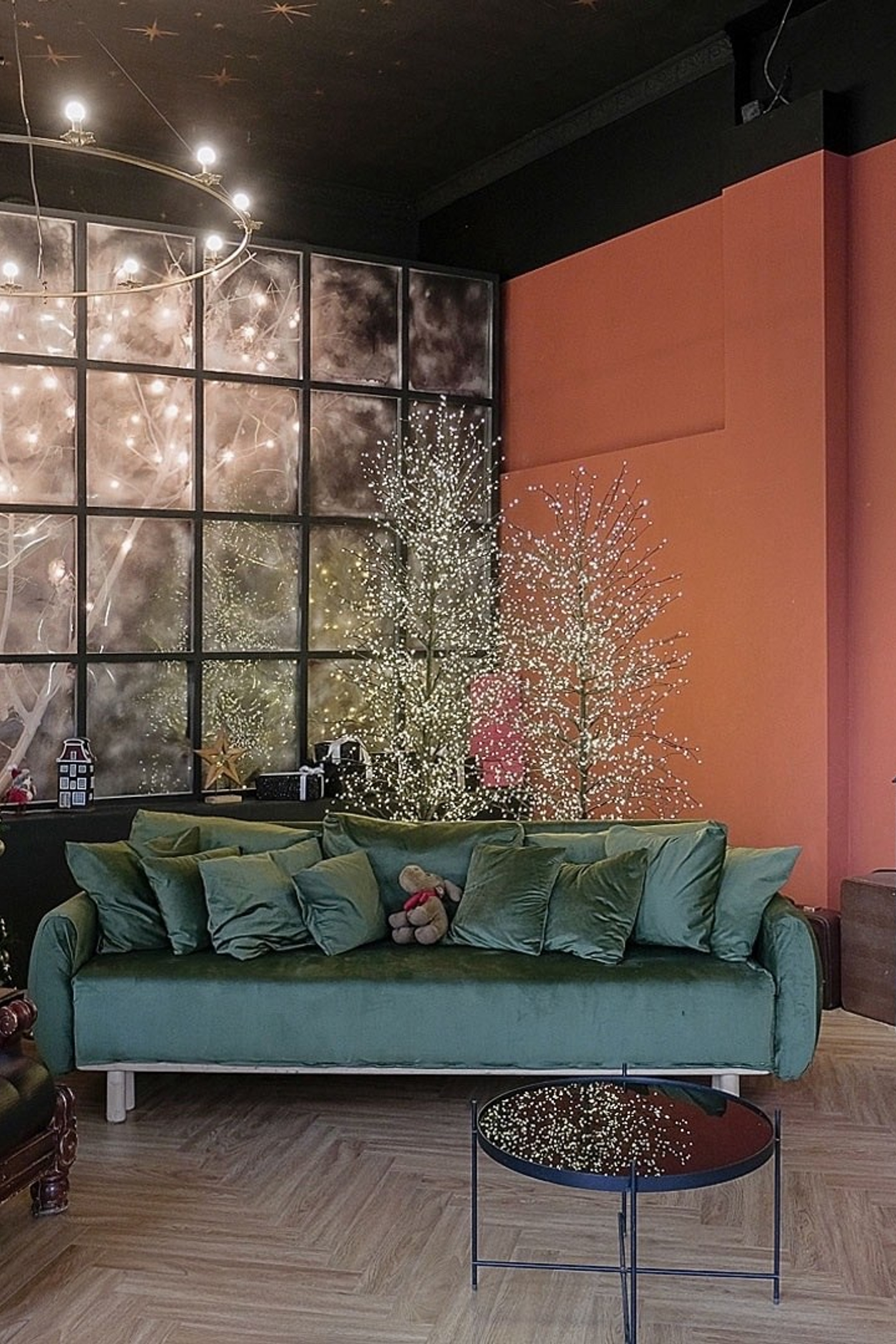 Студия SEVER — Основной зал для предметной съемки Казань|Sale Easy